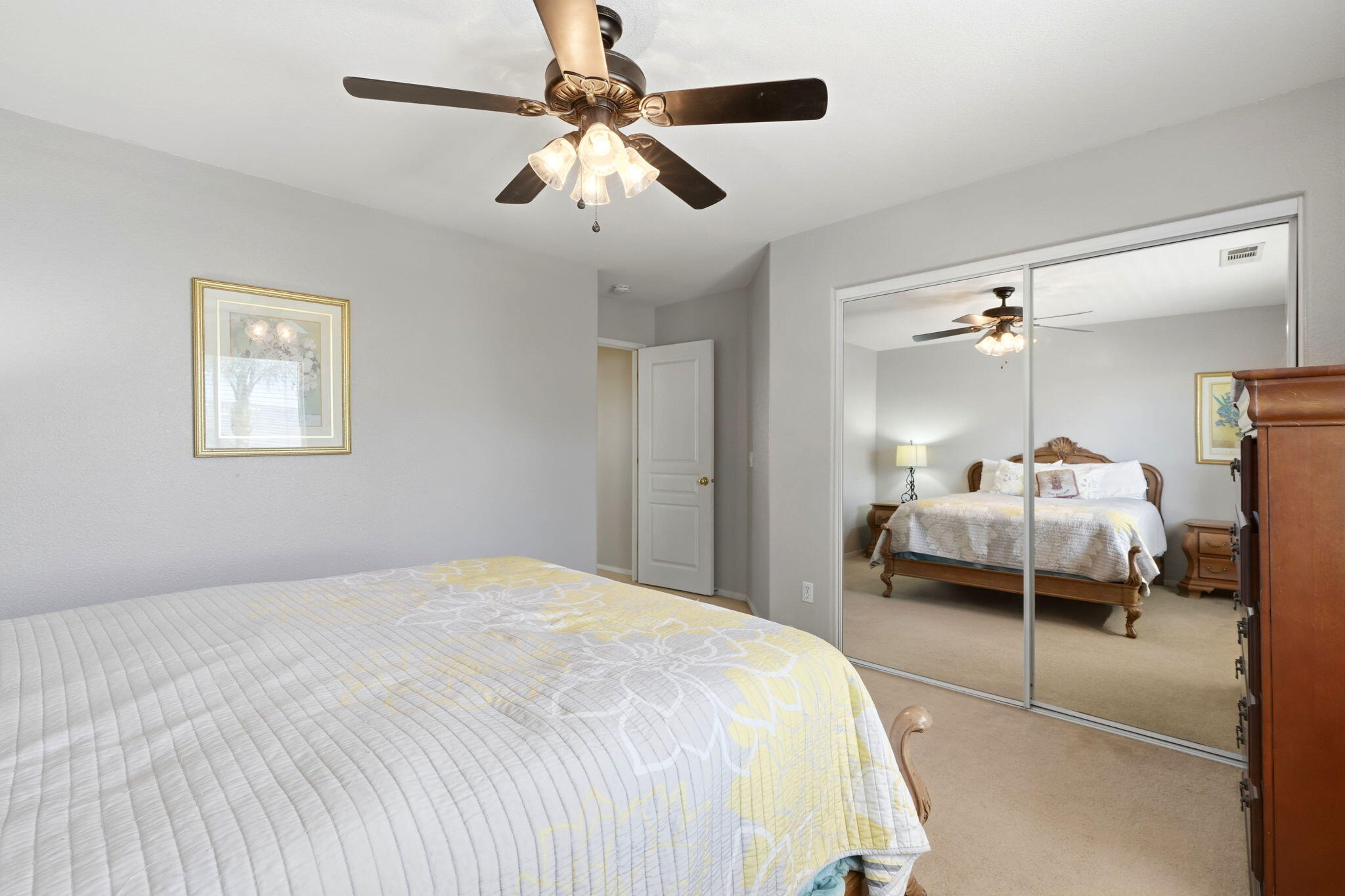 3939 S Crenshaw St, Visalia, CA 93277