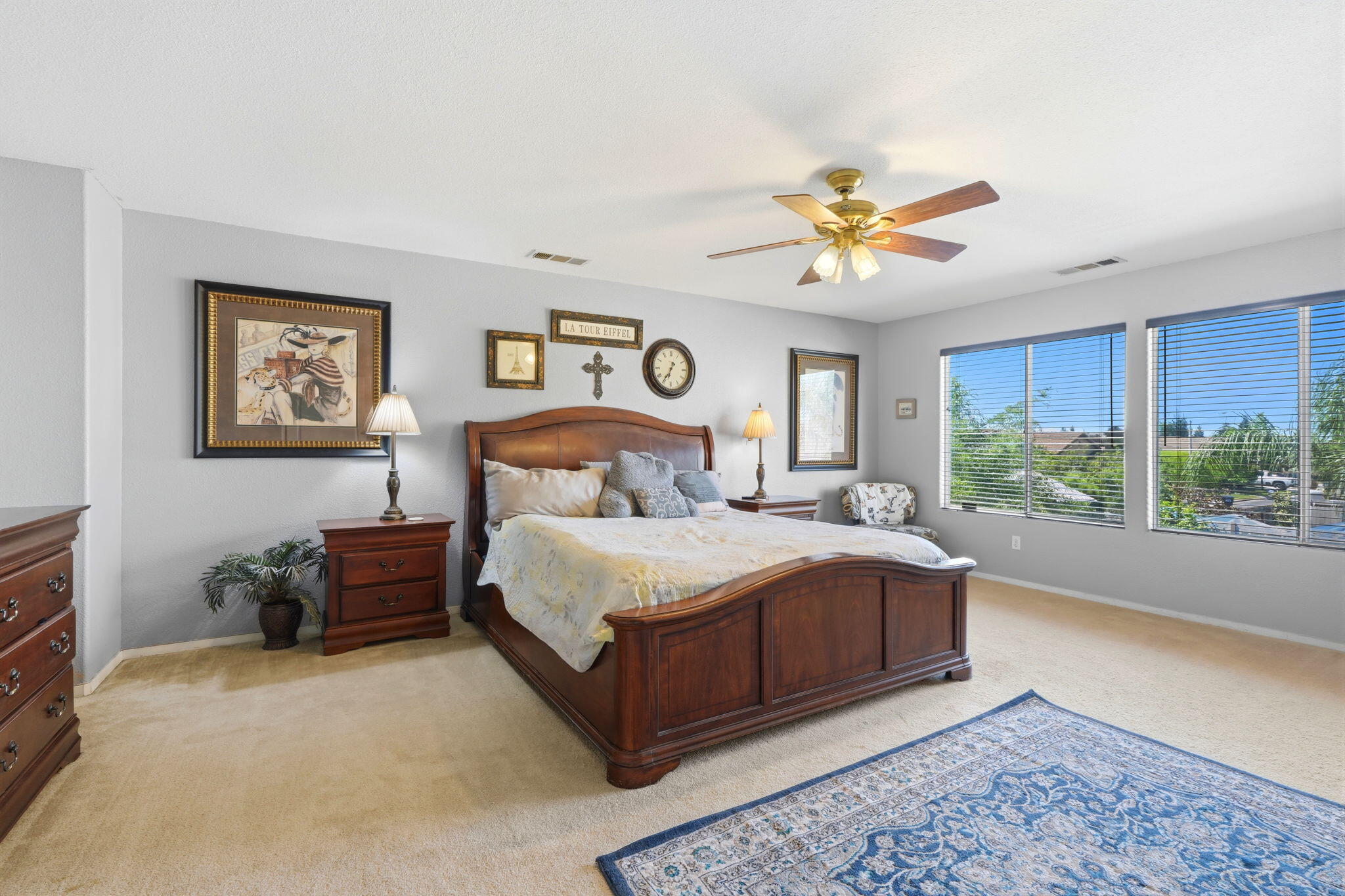 3939 S Crenshaw St, Visalia, CA 93277