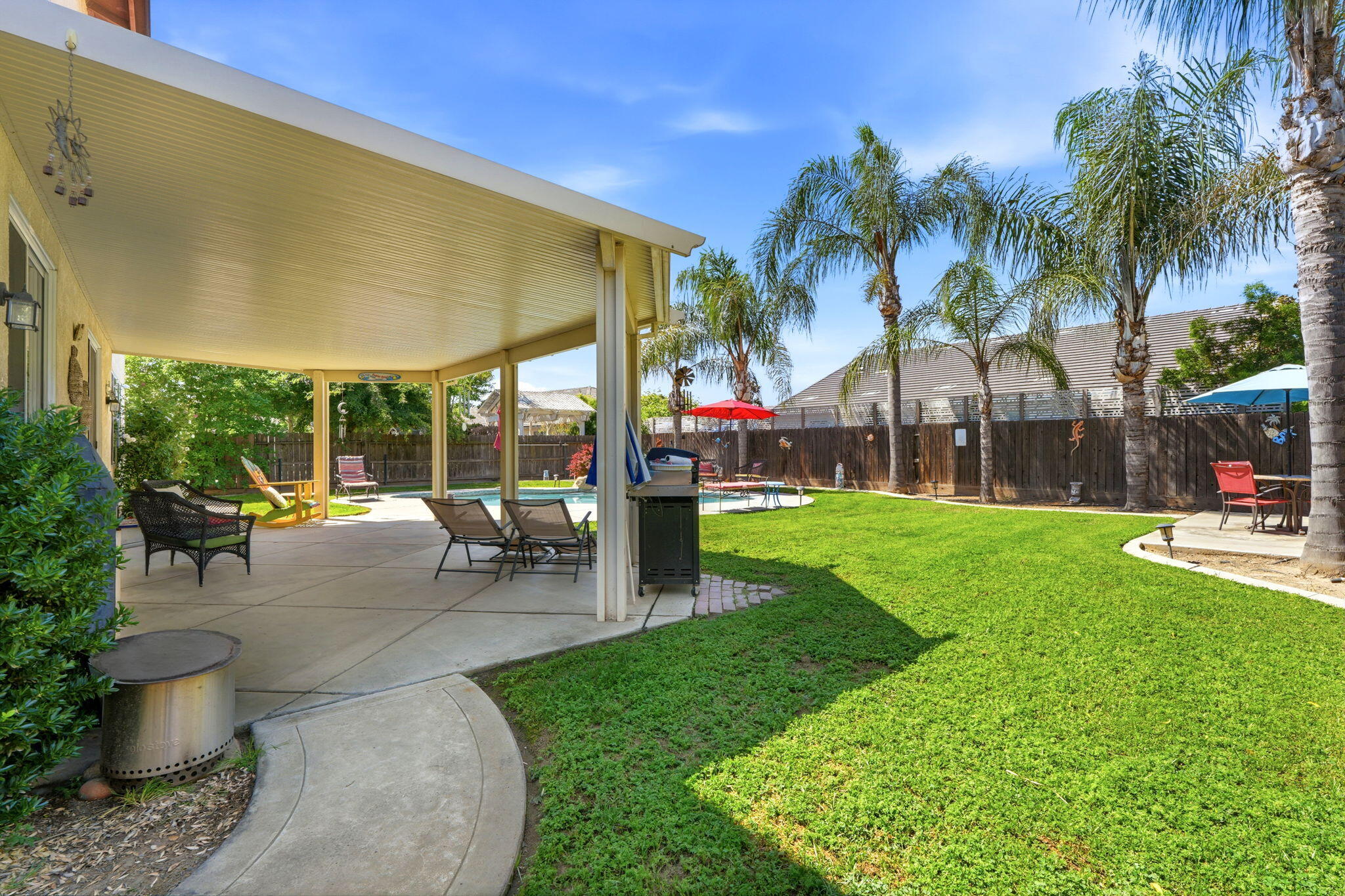 3939 S Crenshaw St, Visalia, CA 93277