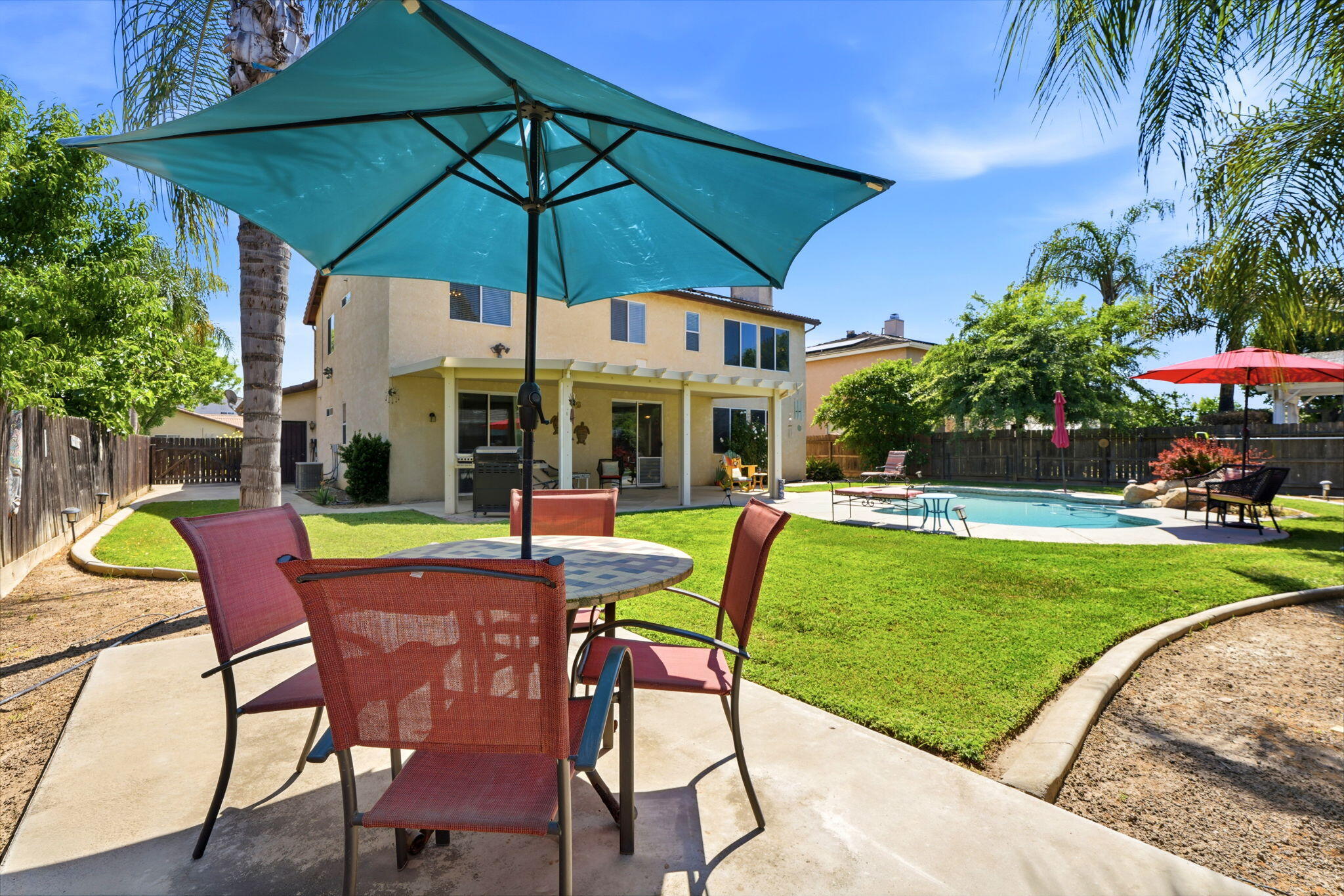 3939 S Crenshaw St, Visalia, CA 93277