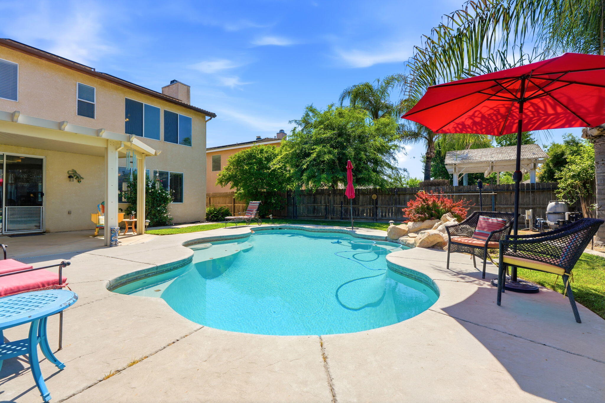 3939 S Crenshaw St, Visalia, CA 93277