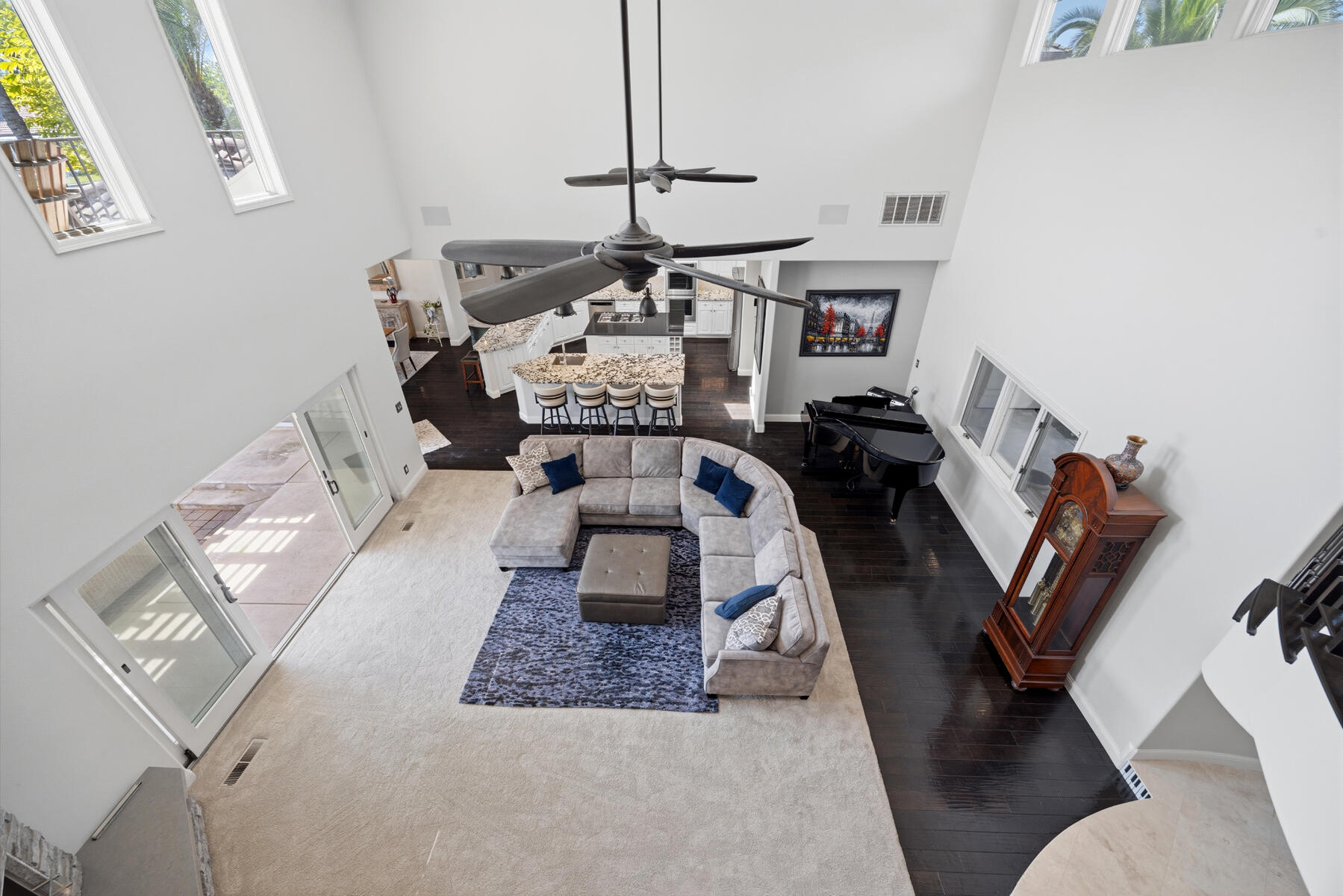 1700 N Roeben Dr, Visalia, CA 93291