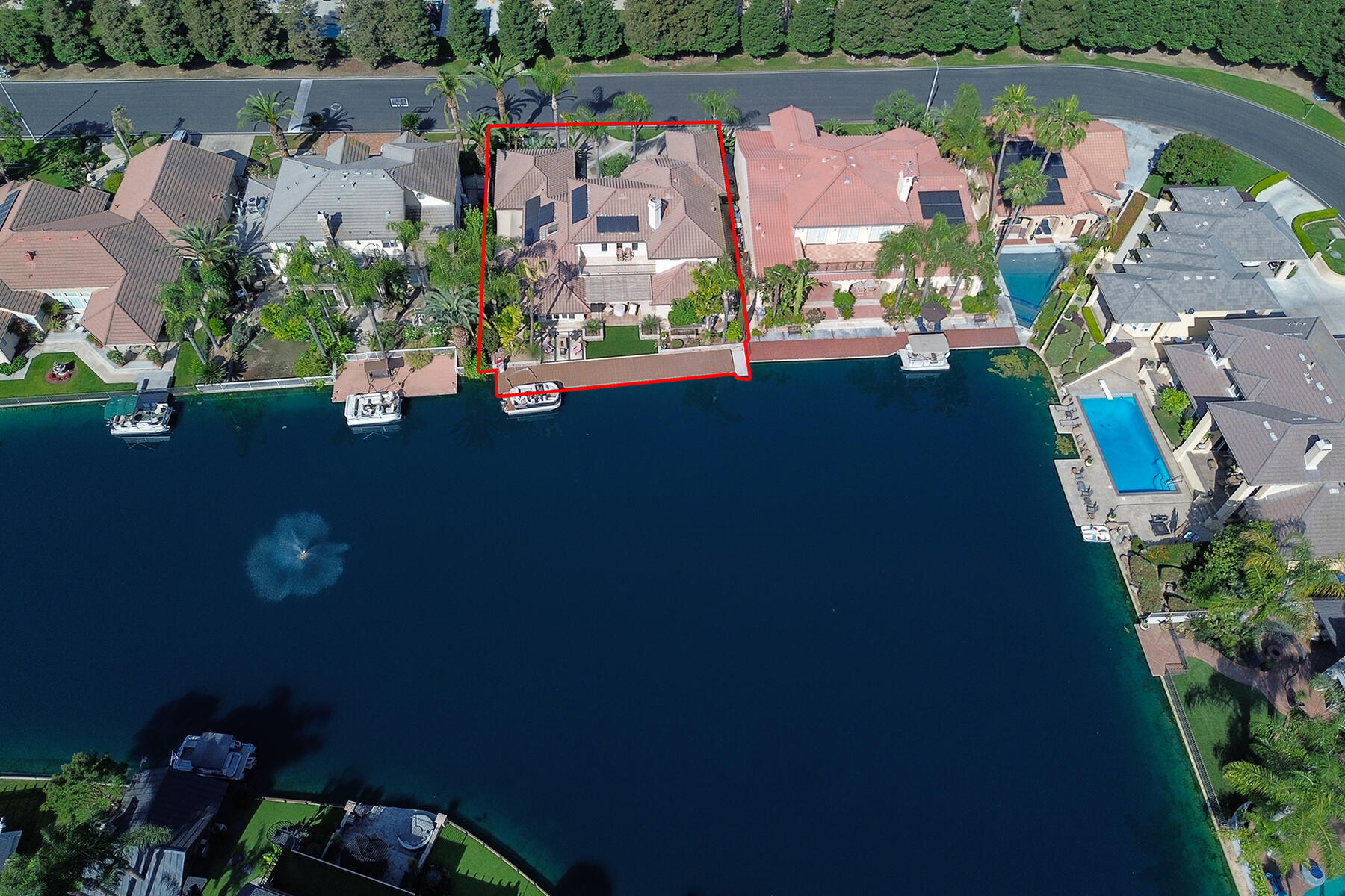 1700 N Roeben Dr, Visalia, CA 93291