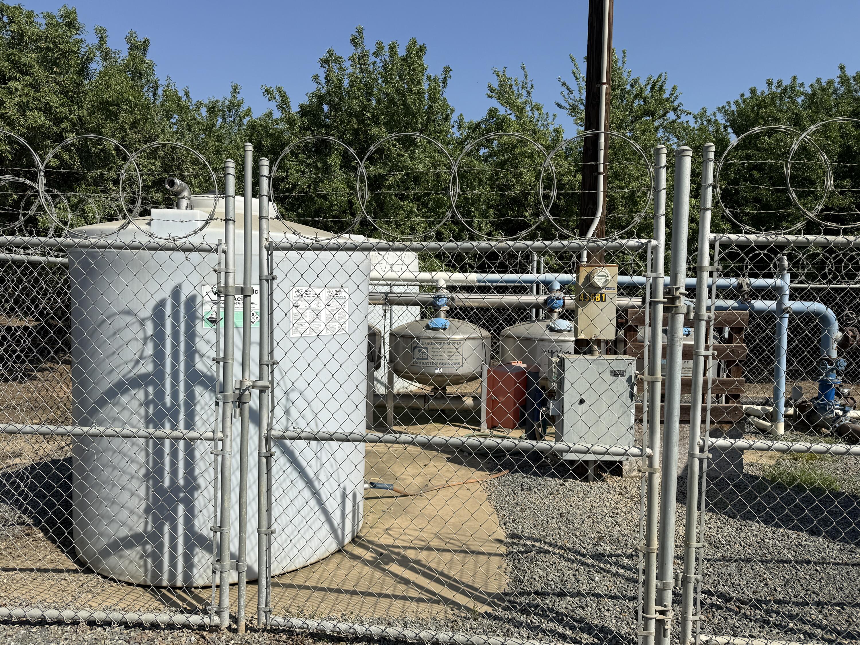 15500 Rd 200, Porterville, CA 93257