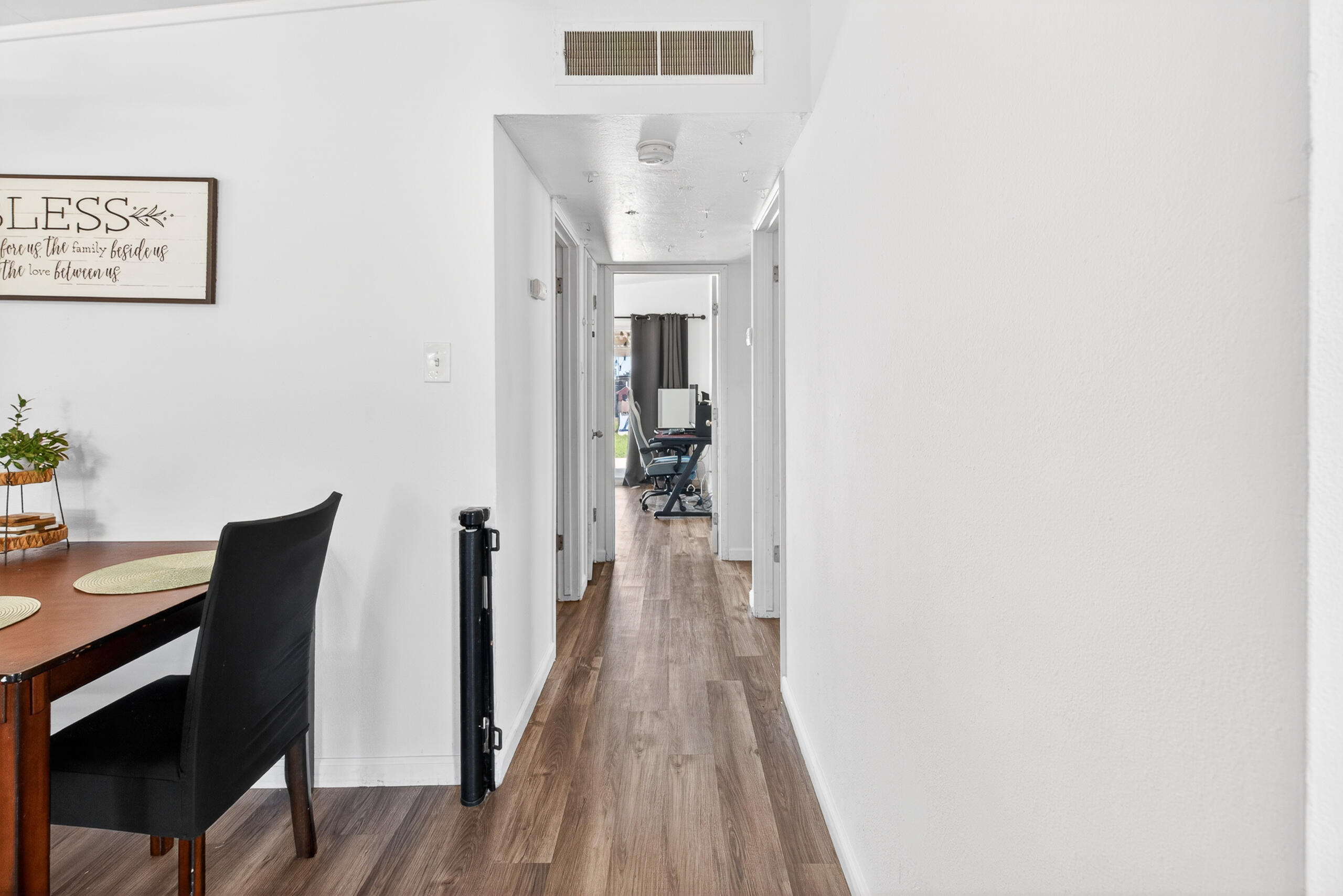 915 Neville St, Hanford, CA 93230