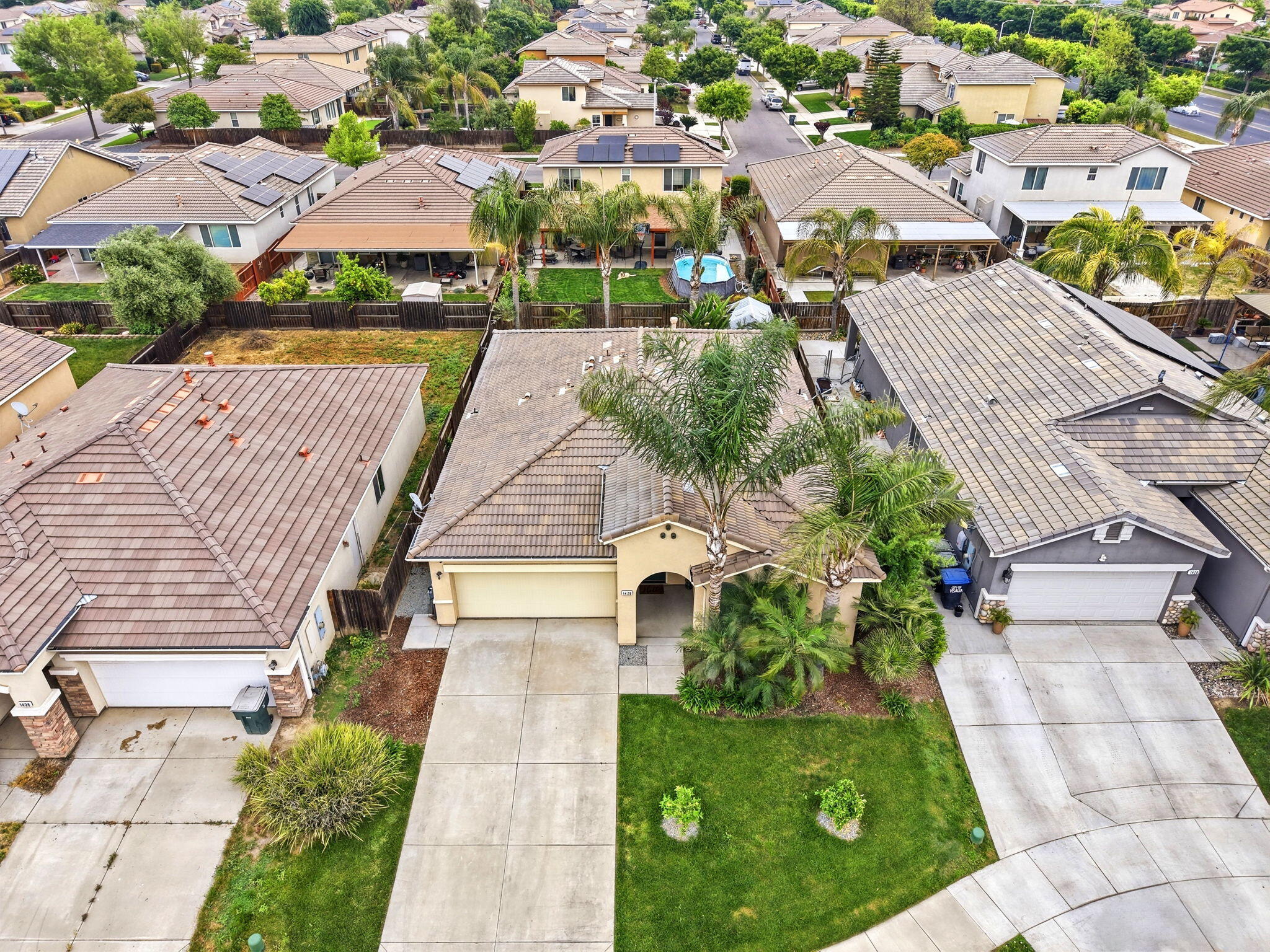 1428 N Leila St, Visalia, CA 93291