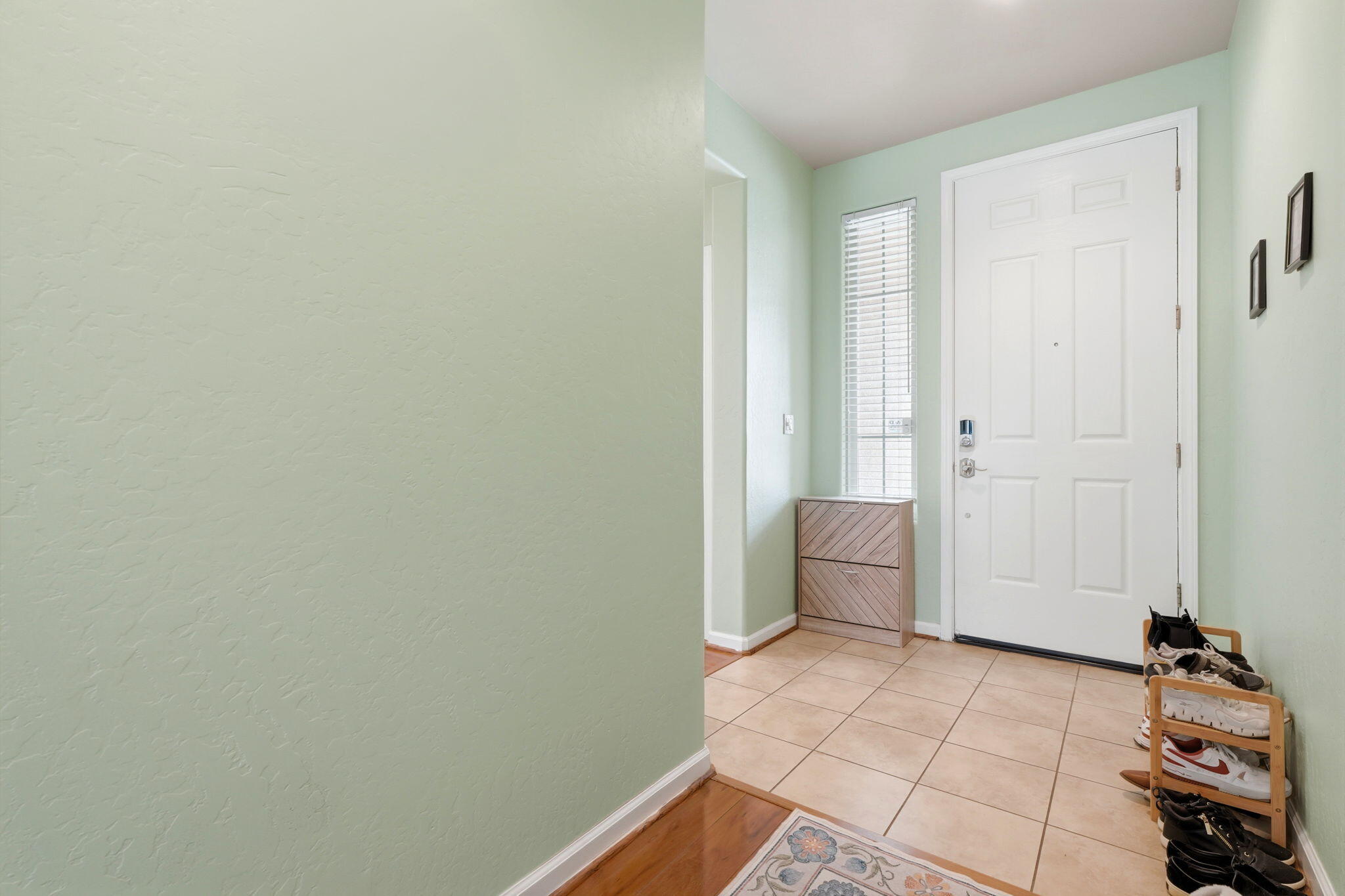 1428 N Leila St, Visalia, CA 93291