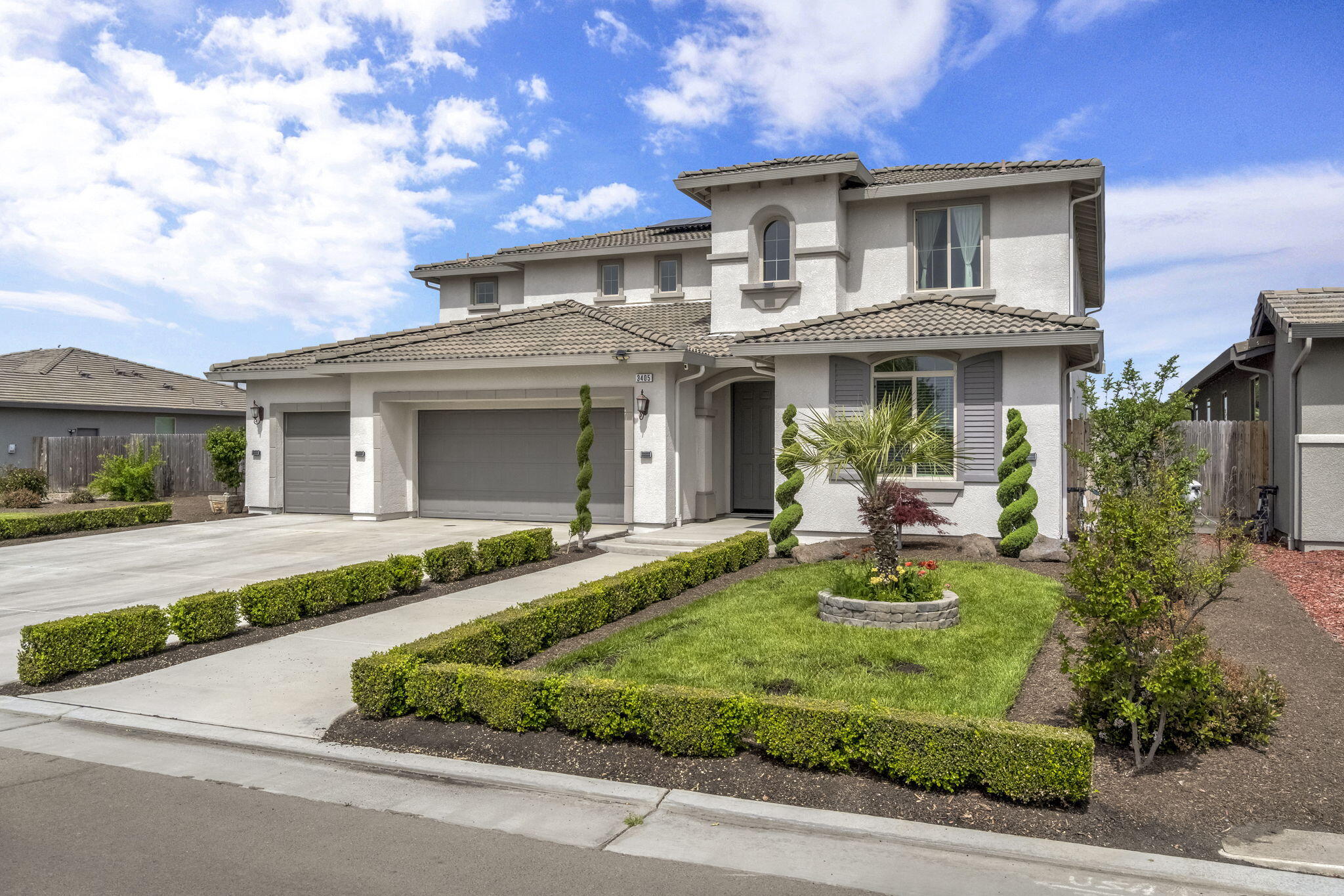 3405 W W Kamm Ave, Dinuba, CA 93618