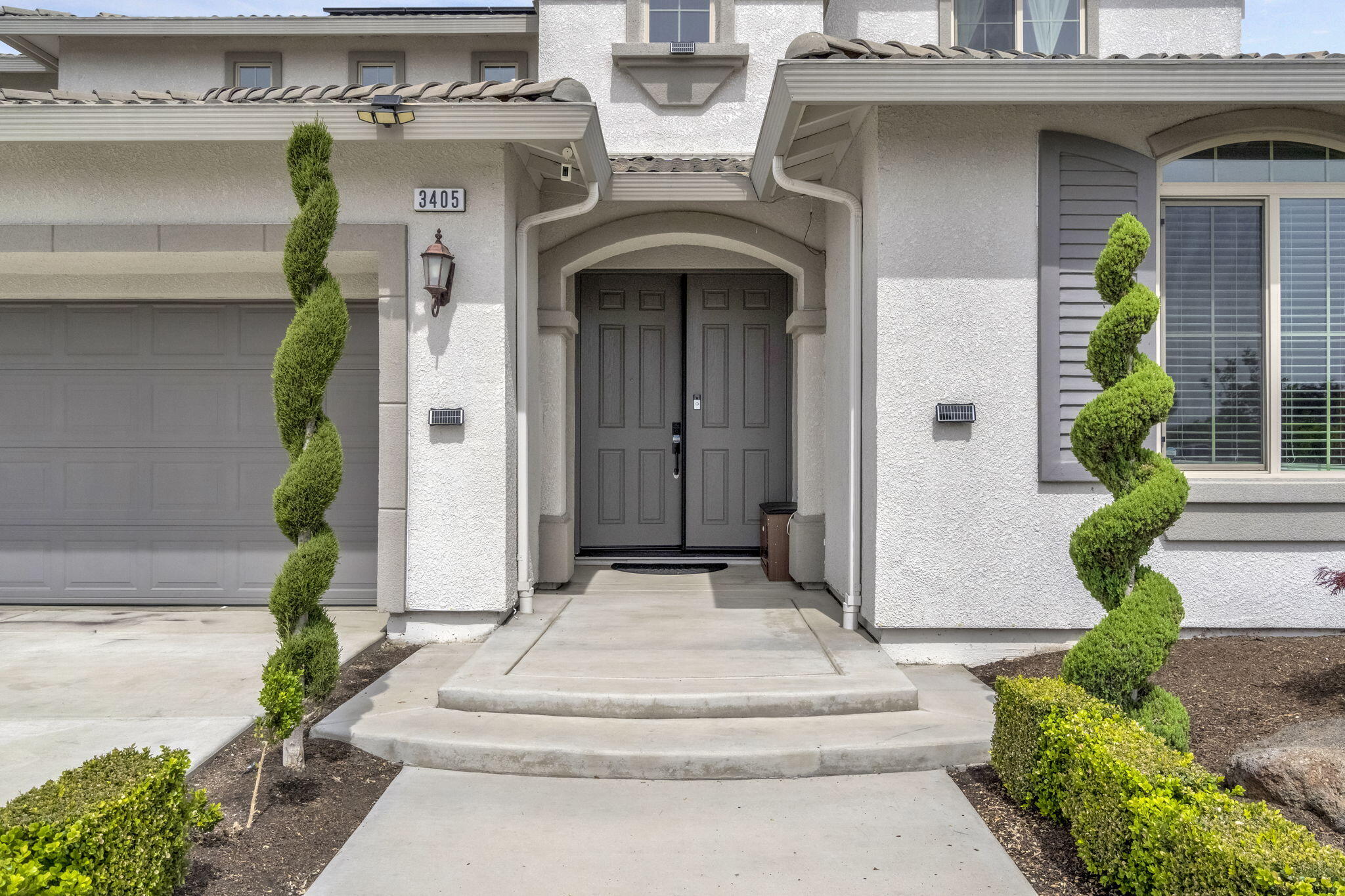 3405 W W Kamm Ave, Dinuba, CA 93618