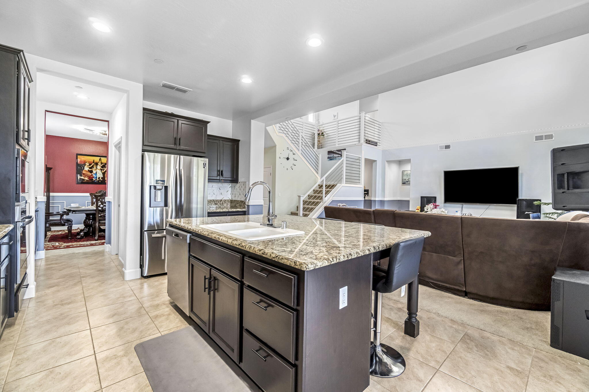 3405 W W Kamm Ave, Dinuba, CA 93618