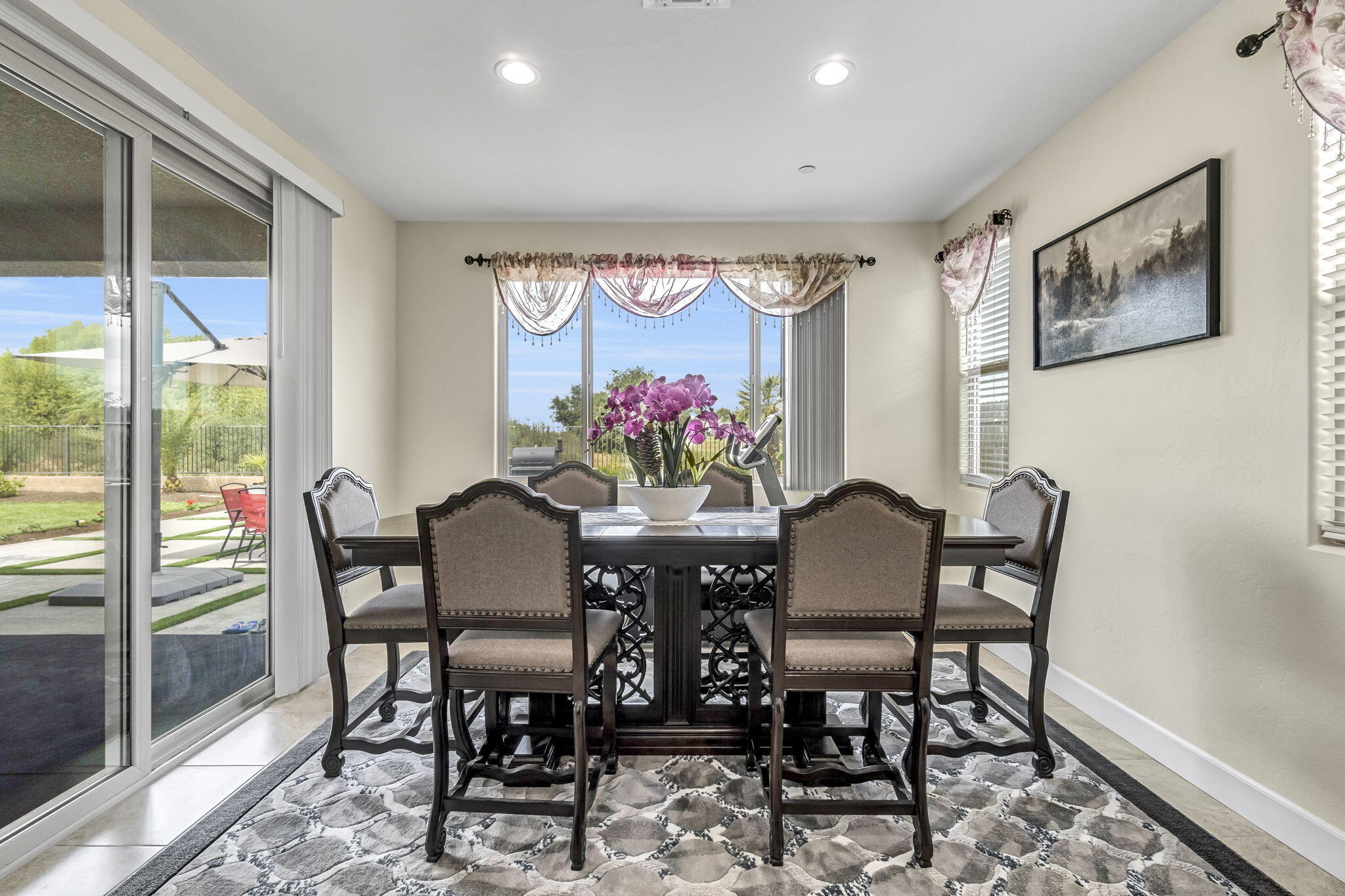 3405 W W Kamm Ave, Dinuba, CA 93618