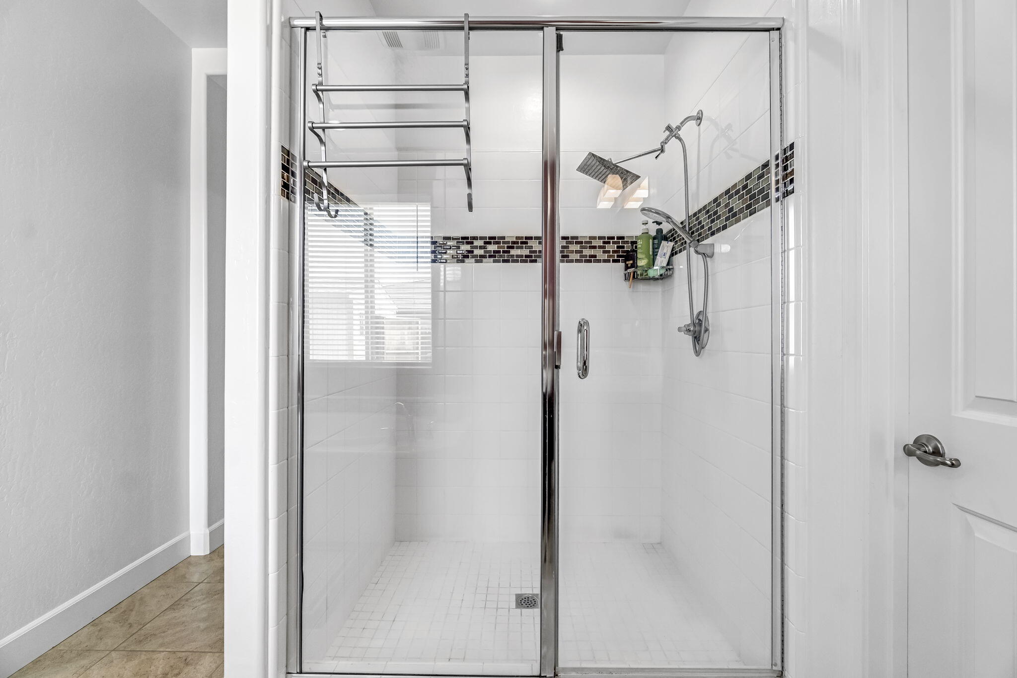 3405 W W Kamm Ave, Dinuba, CA 93618