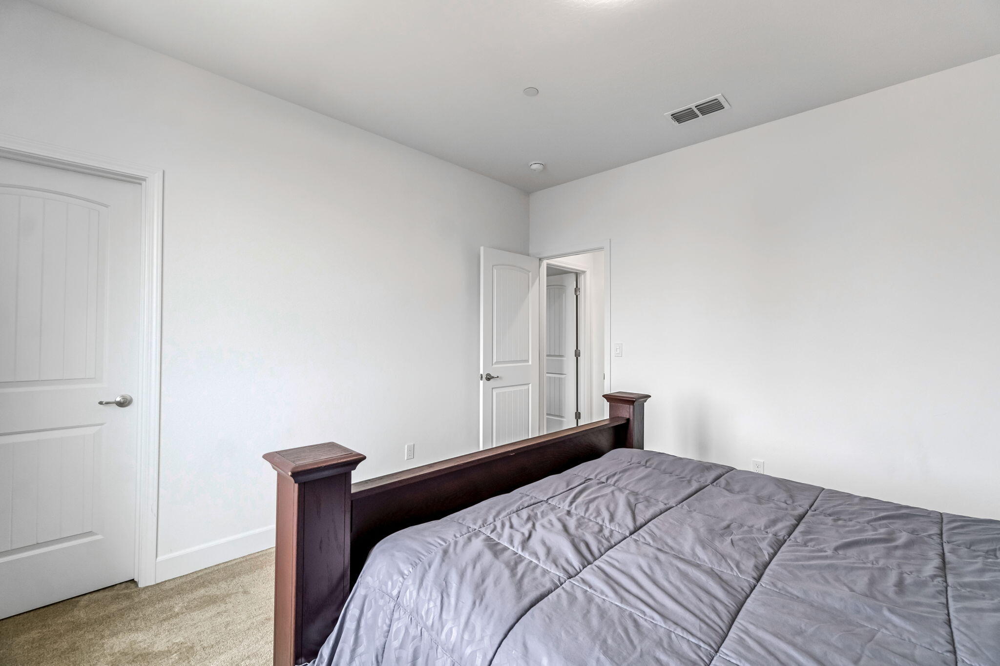 3405 W W Kamm Ave, Dinuba, CA 93618