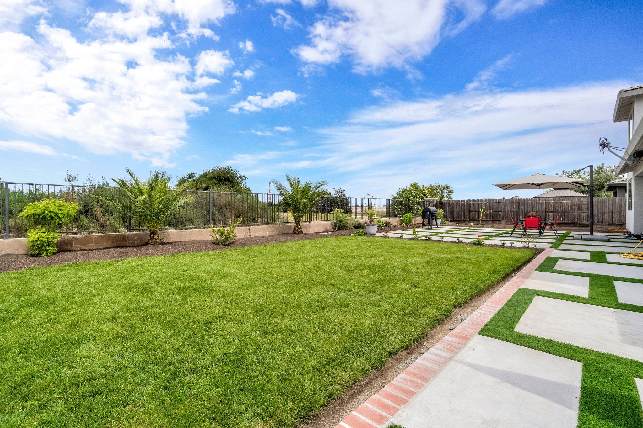 3405 W W Kamm Ave, Dinuba, CA 93618