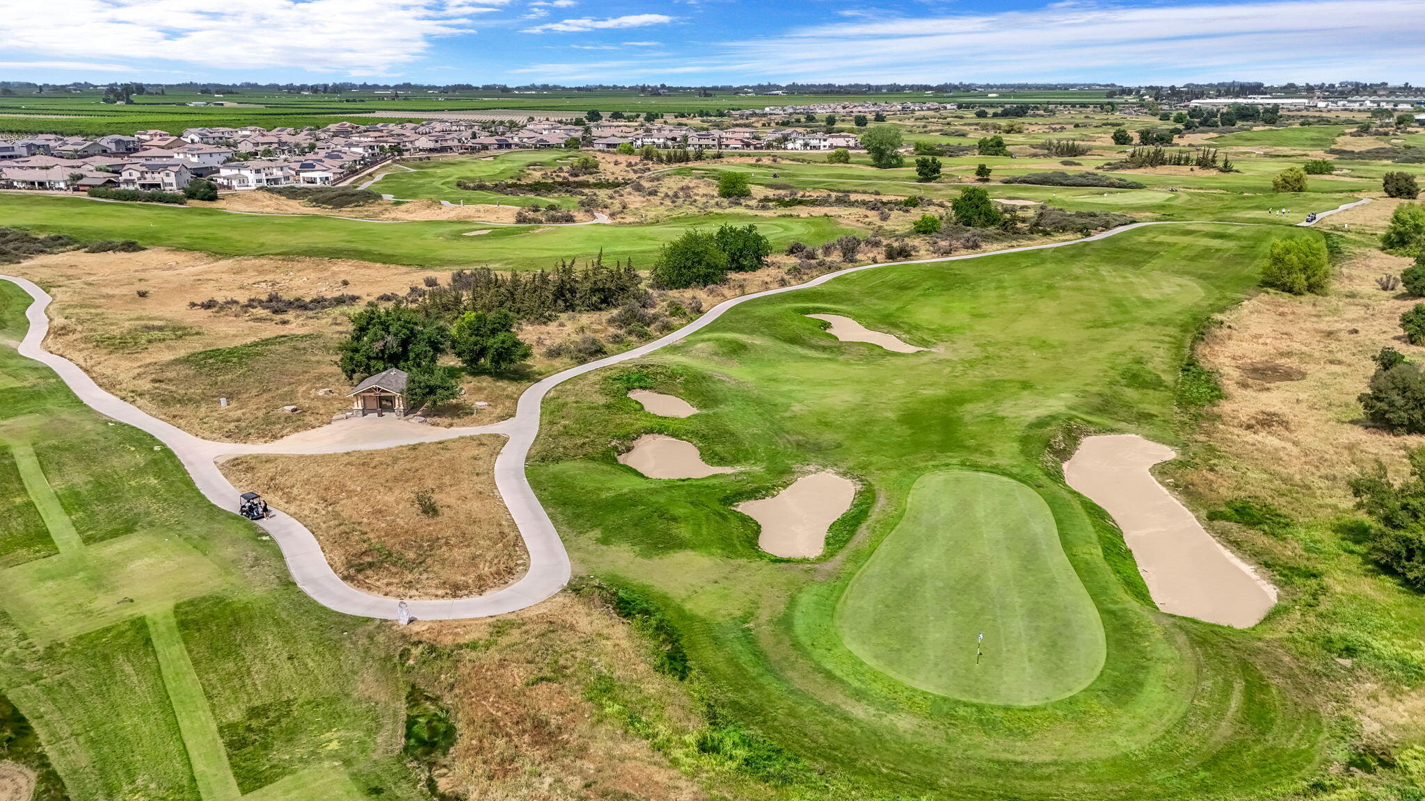 3405 W W Kamm Ave, Dinuba, CA 93618