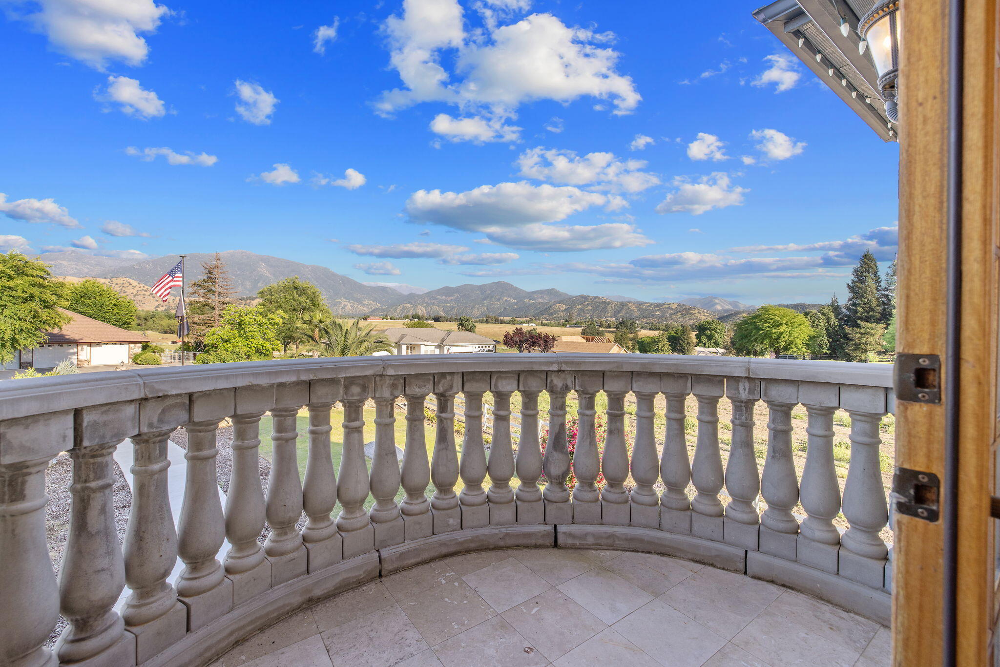 31731 Mill Dr, Springville, CA 93265