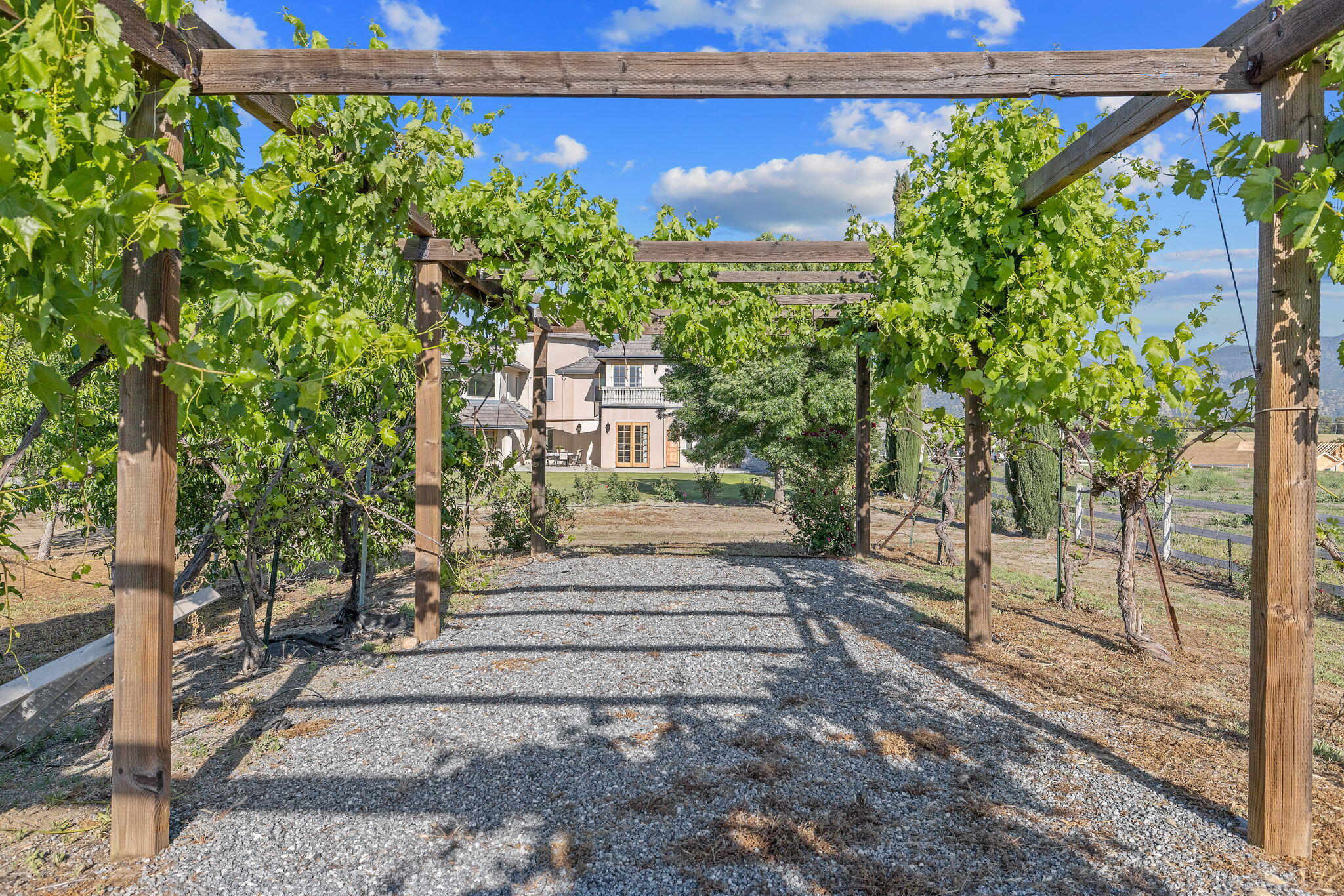 31731 Mill Dr, Springville, CA 93265