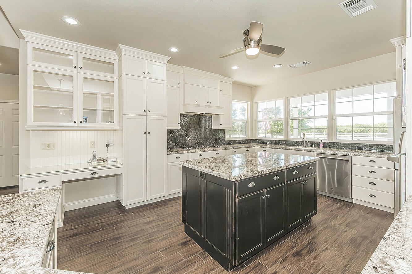 4350 Navelencia Ave, Reedley, CA 93654