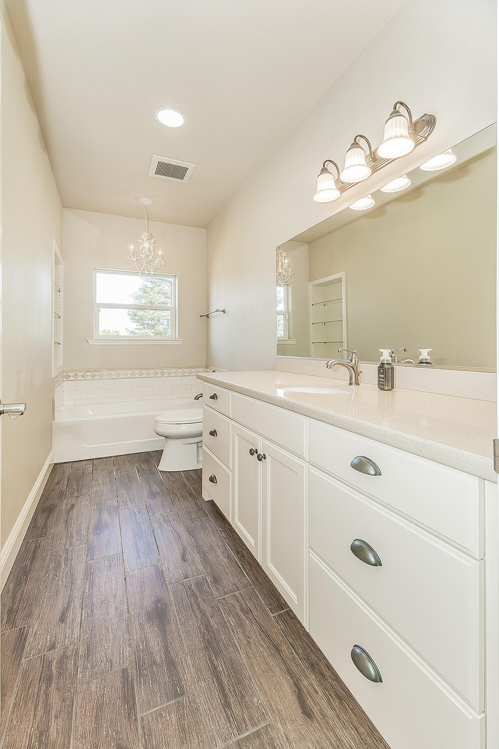 4350 Navelencia Ave, Reedley, CA 93654