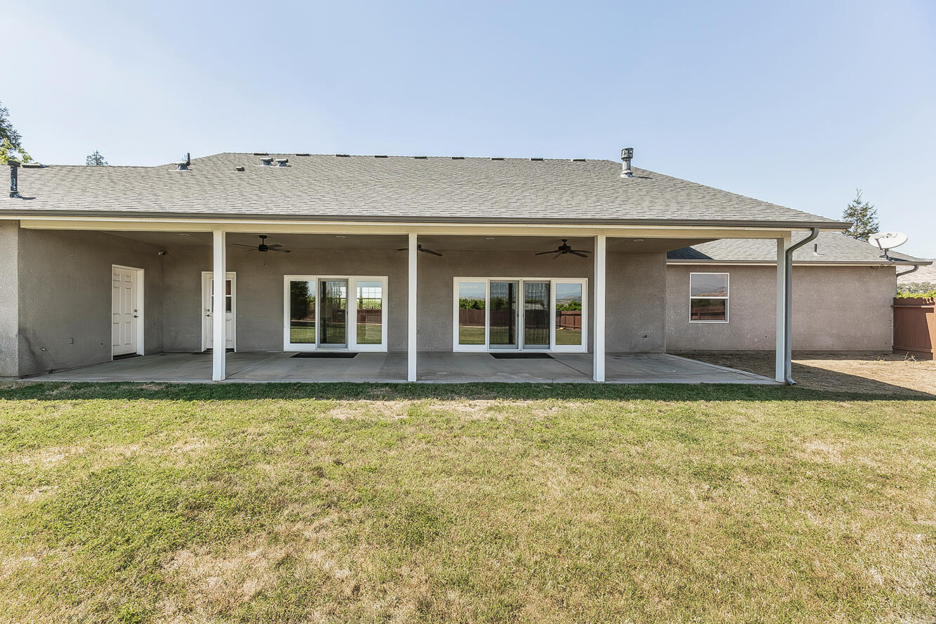 4350 Navelencia Ave, Reedley, CA 93654