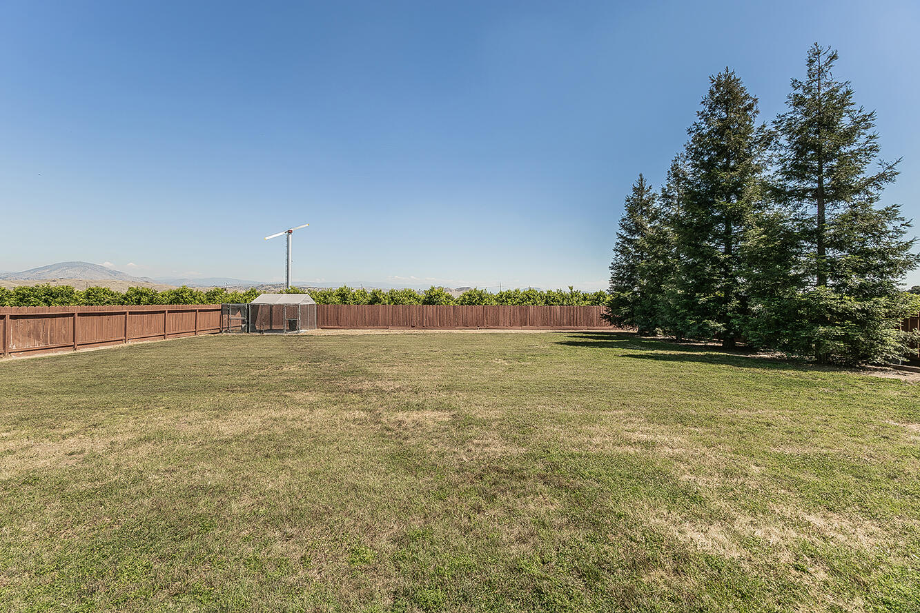 4350 Navelencia Ave, Reedley, CA 93654