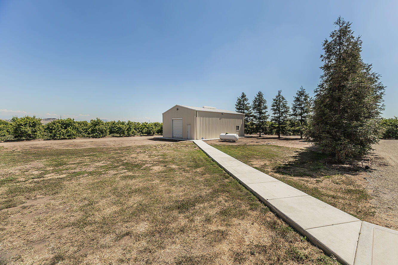 4350 Navelencia Ave, Reedley, CA 93654