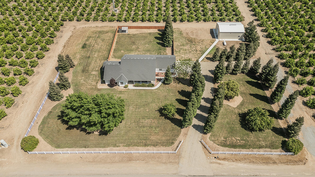 4350 Navelencia Ave, Reedley, CA 93654