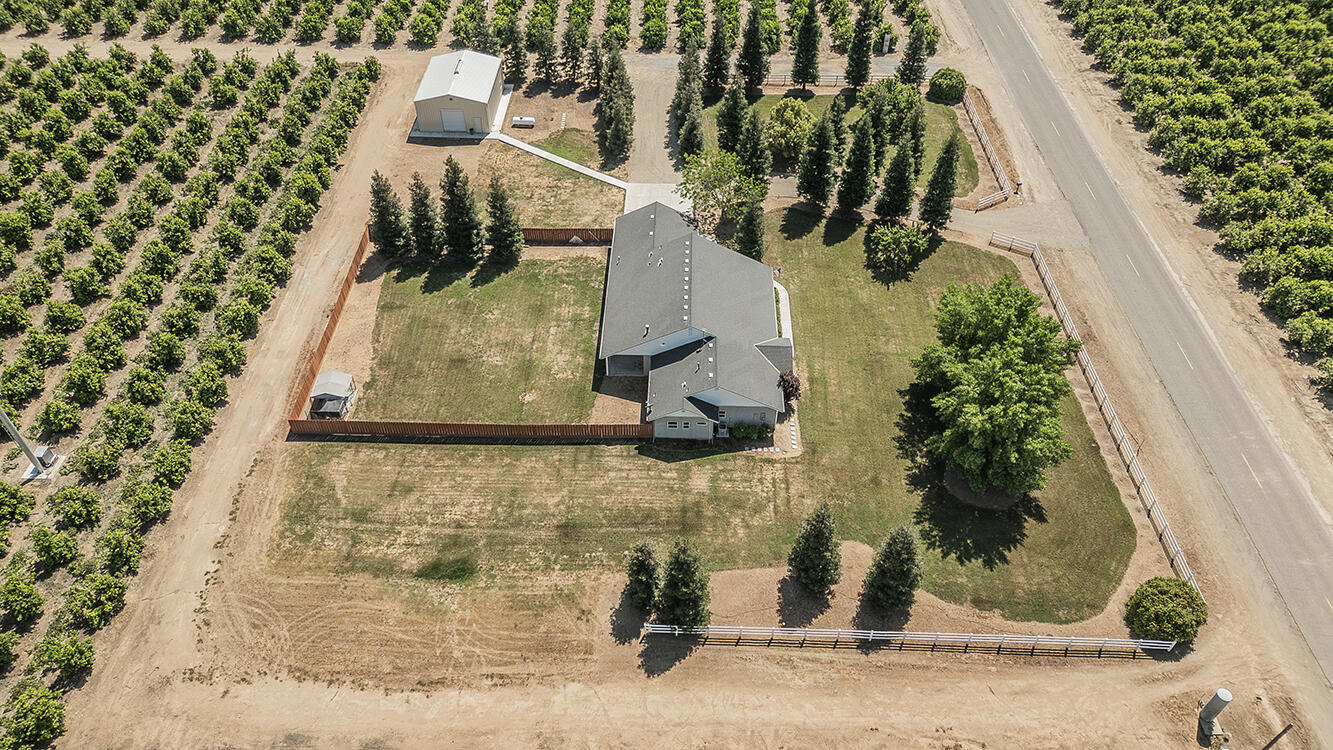 4350 Navelencia Ave, Reedley, CA 93654