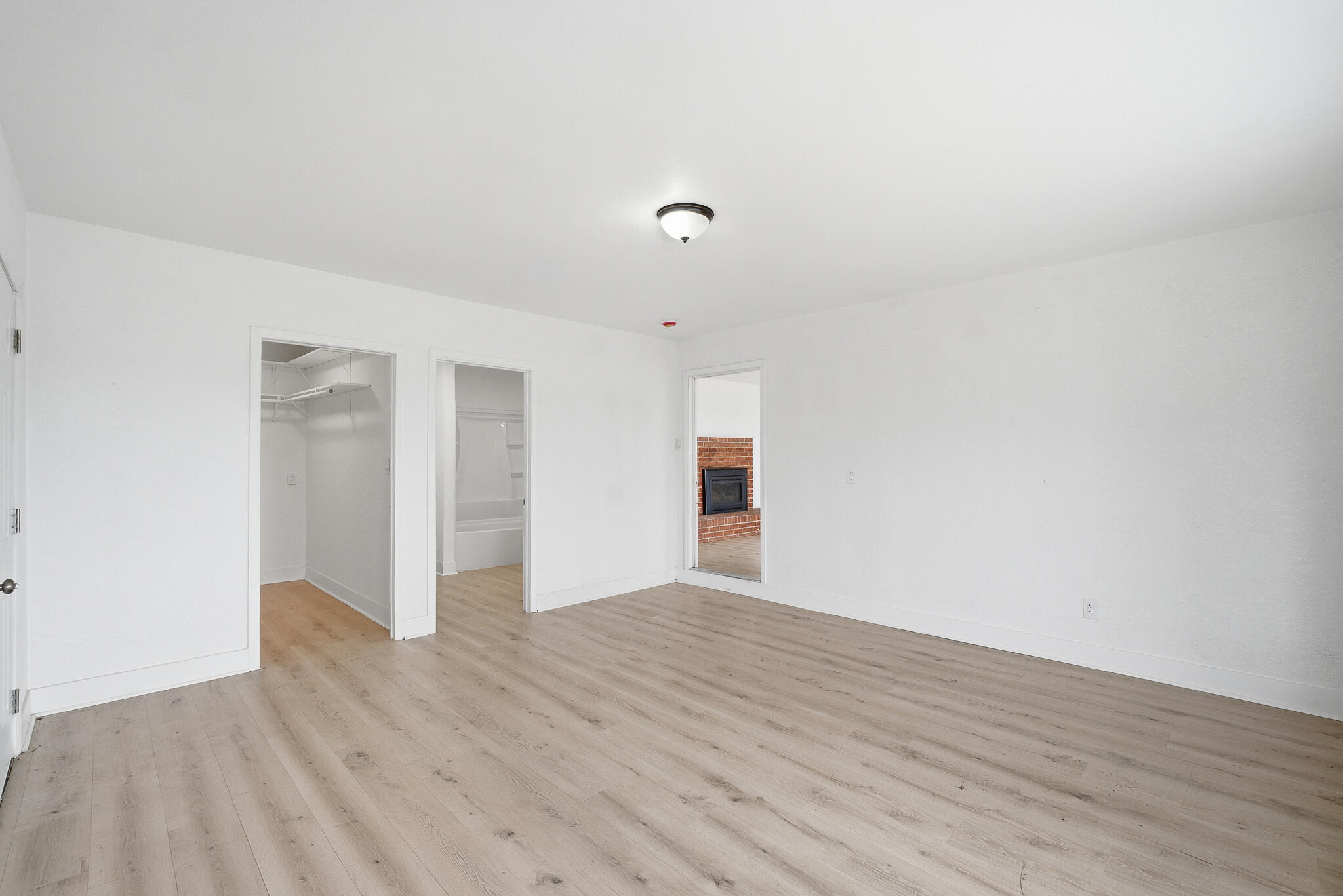 13787 Ave 232, Tulare, CA 93274