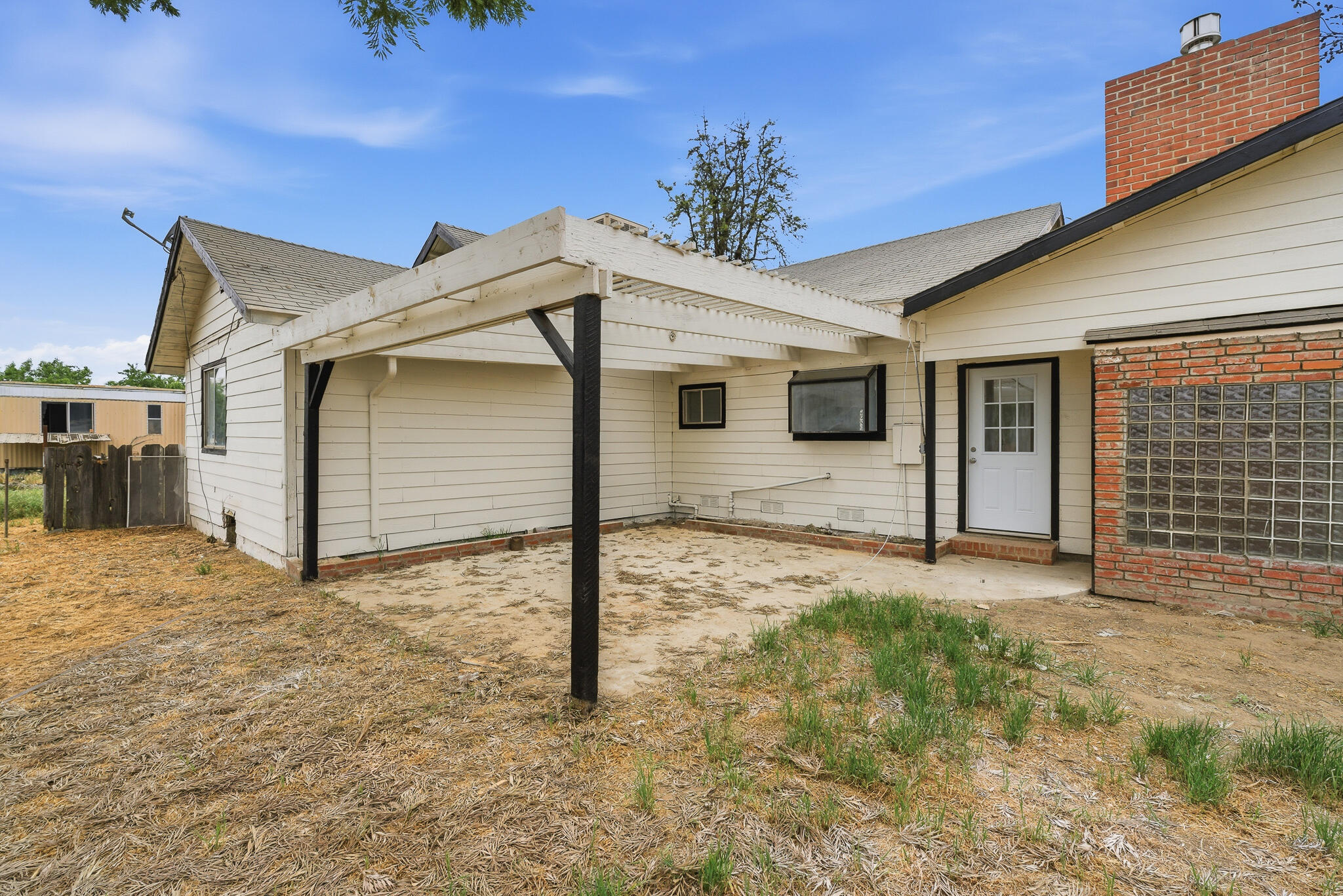 13787 Ave 232, Tulare, CA 93274