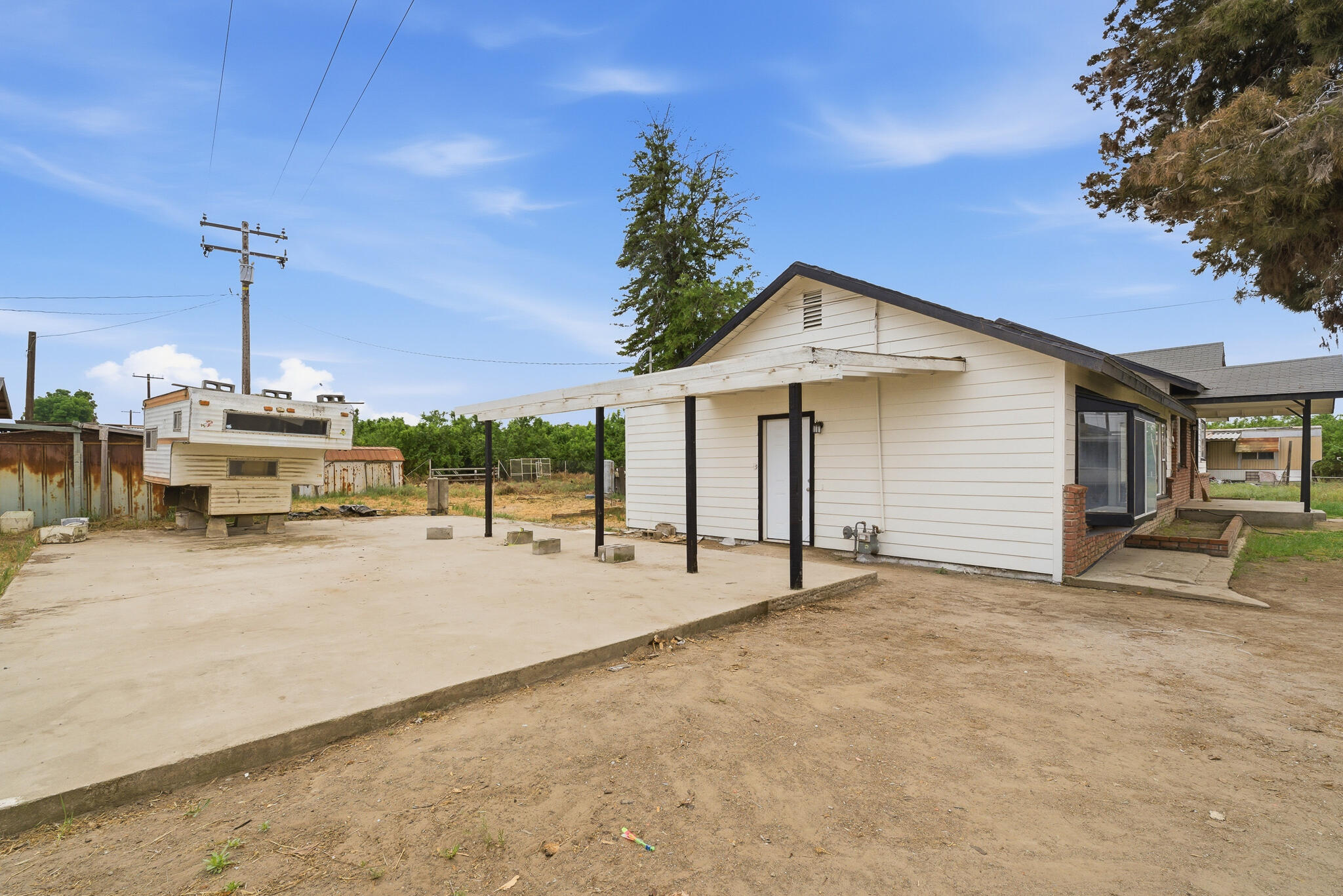 13787 Ave 232, Tulare, CA 93274