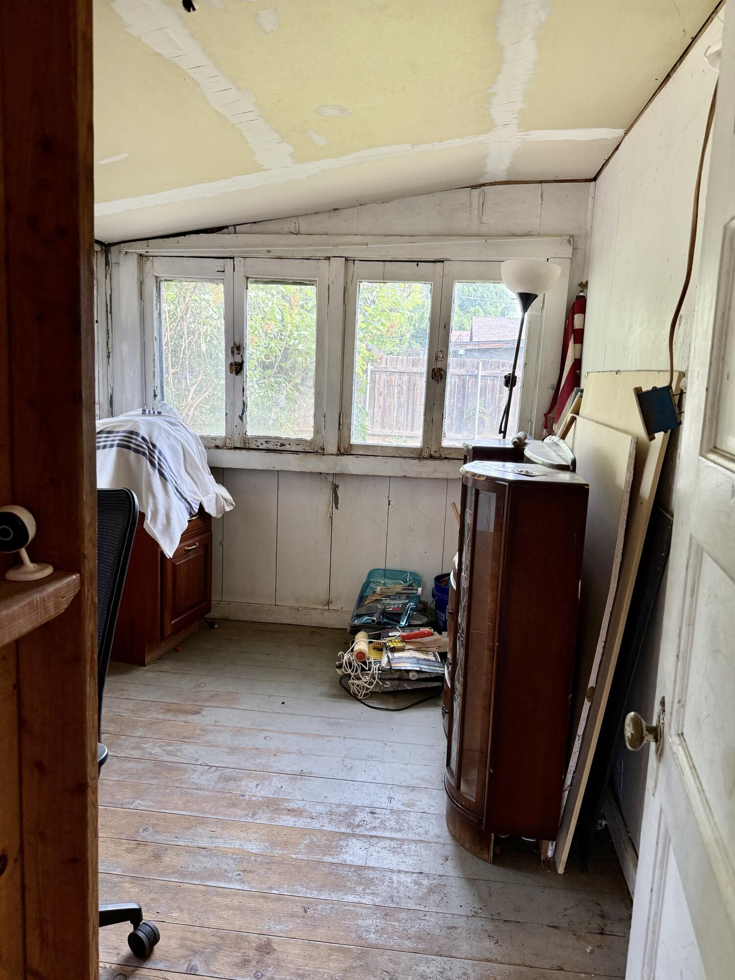 585 S Valencia Blvd, Woodlake, CA 93286