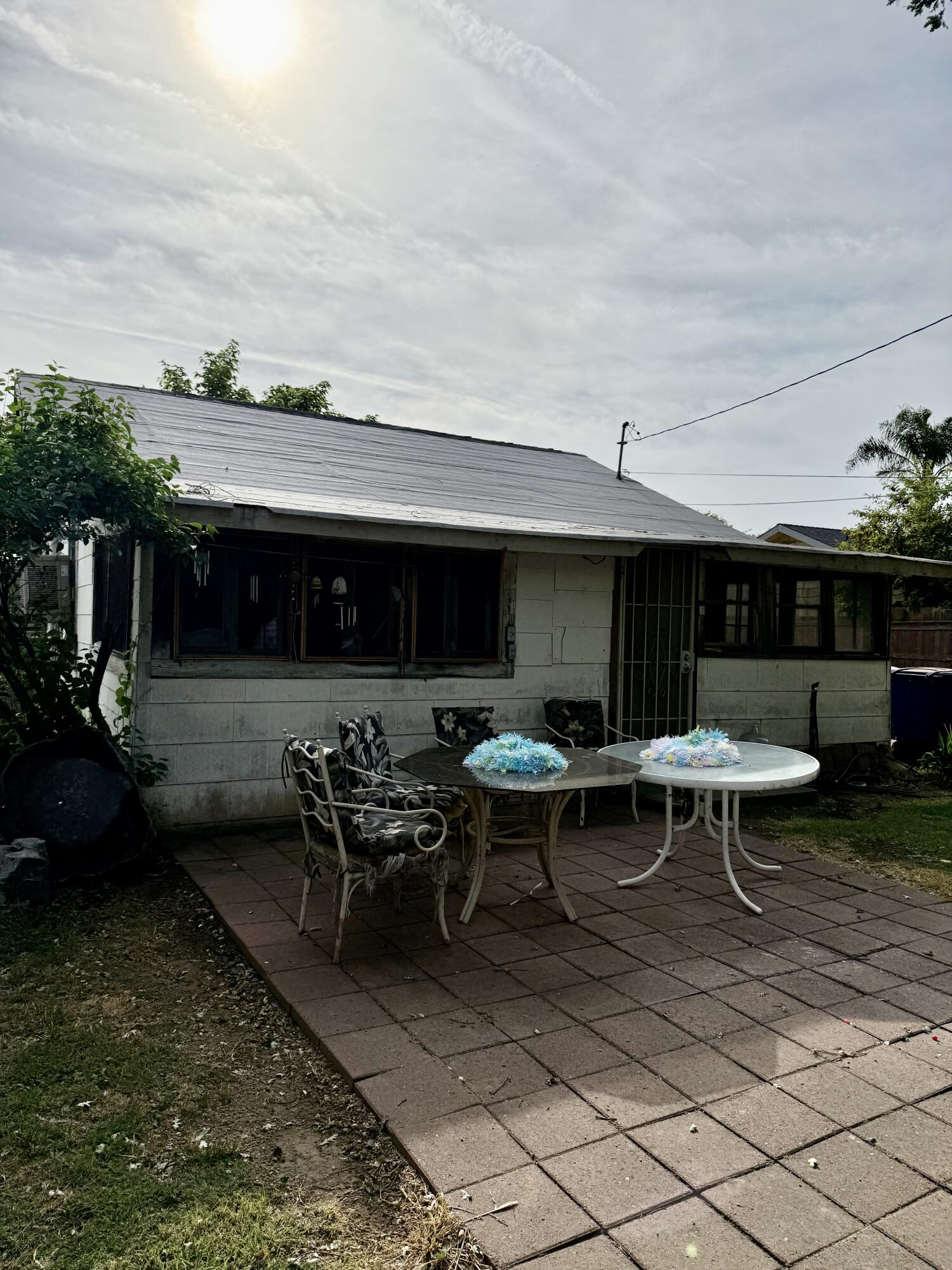 585 S Valencia Blvd, Woodlake, CA 93286