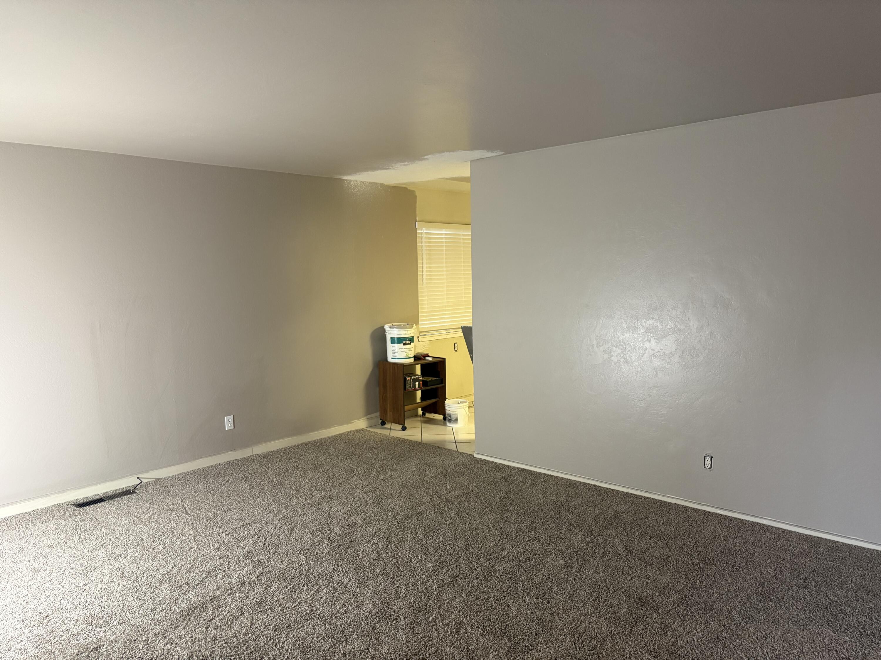 1109 W Riggin Ave, Visalia, CA 93291