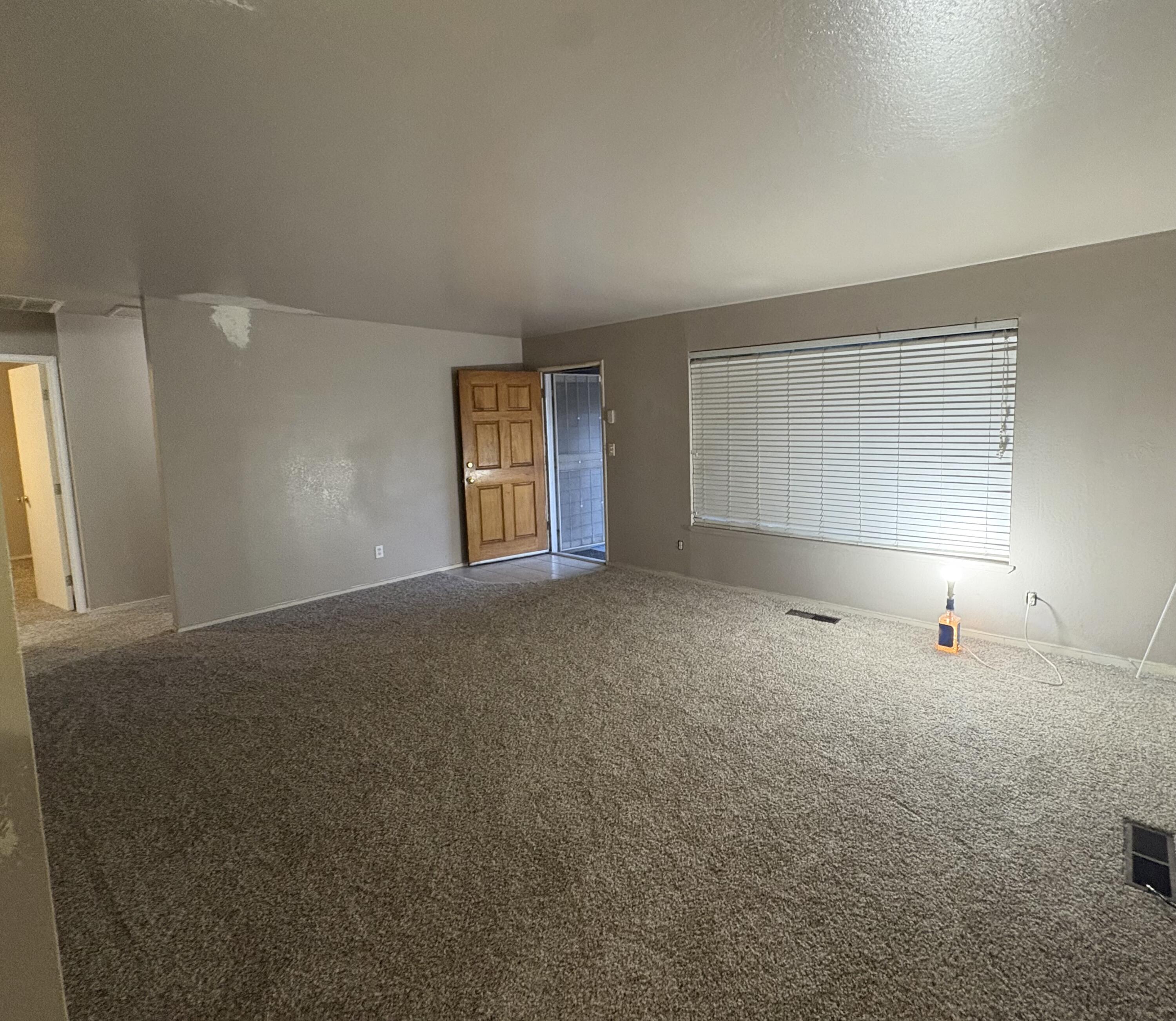 1109 W Riggin Ave, Visalia, CA 93291