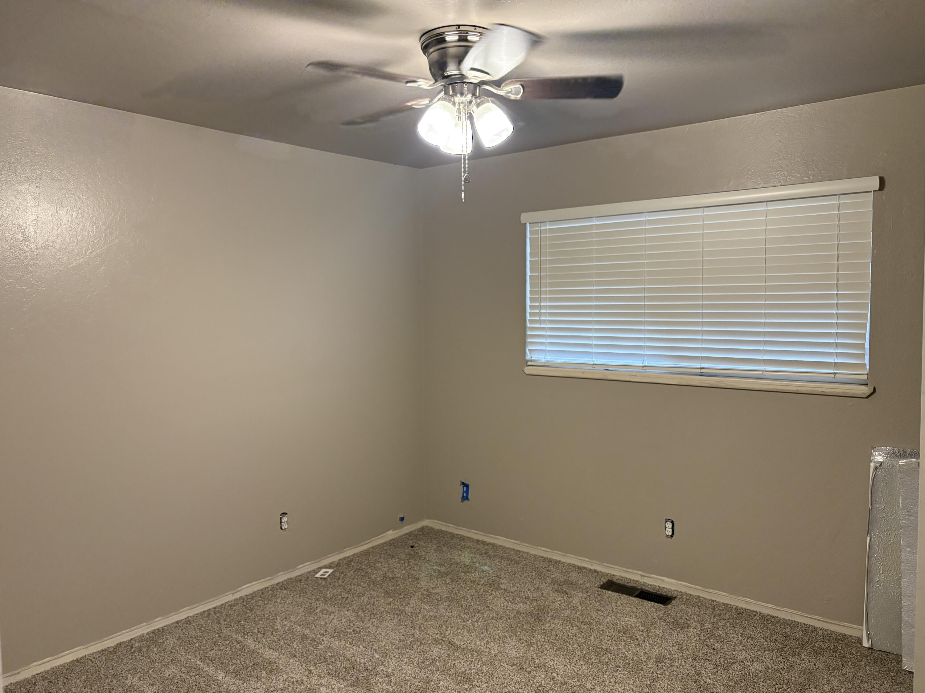 1109 W Riggin Ave, Visalia, CA 93291