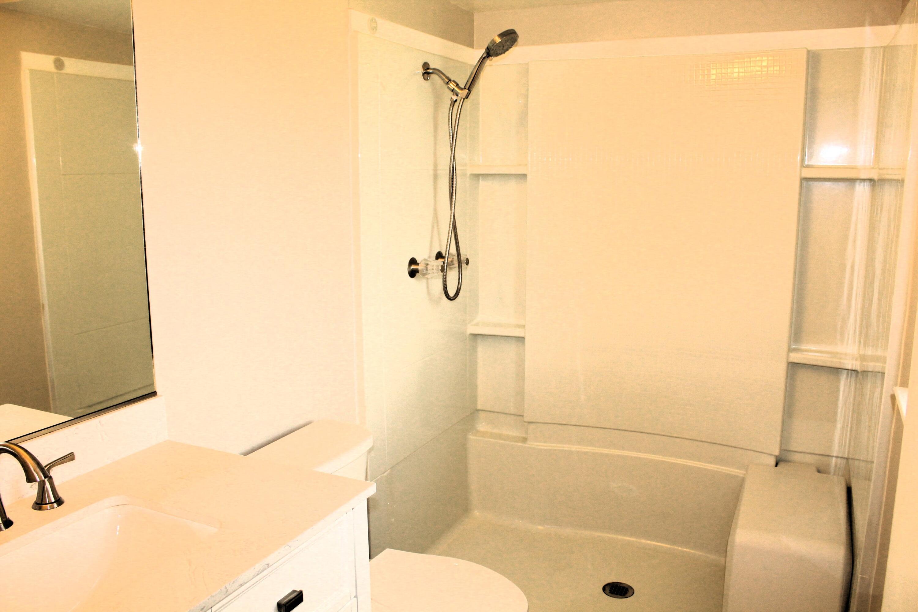 610 Wellington St, Porterville, CA 93257