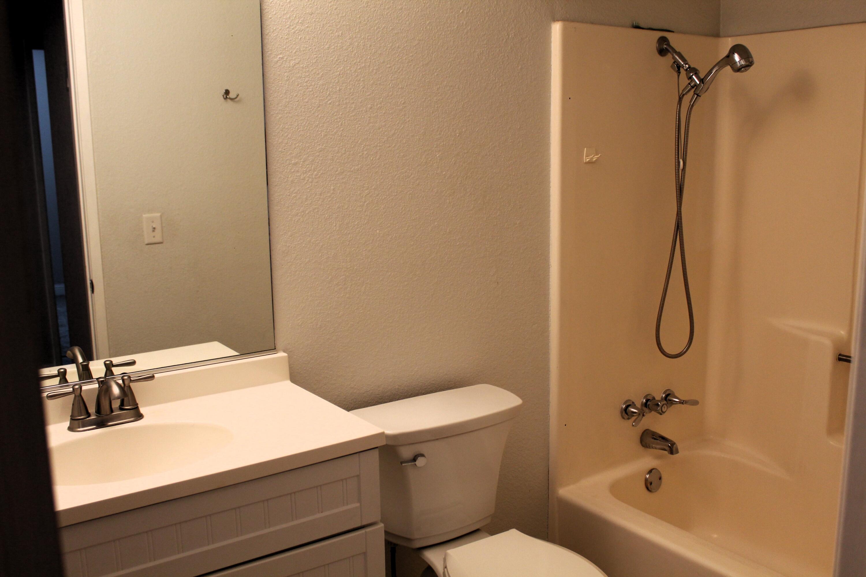 610 Wellington St, Porterville, CA 93257