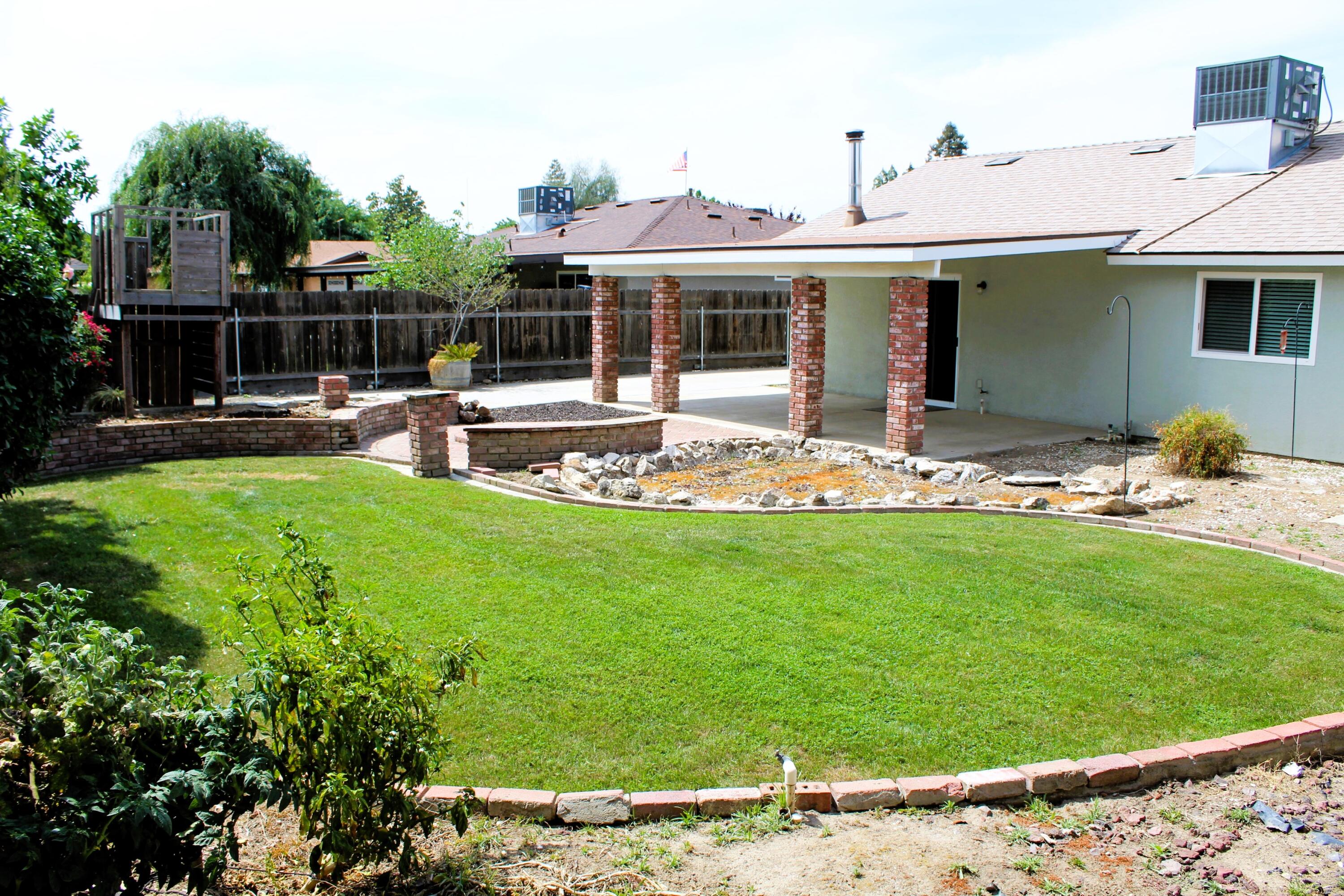 610 Wellington St, Porterville, CA 93257