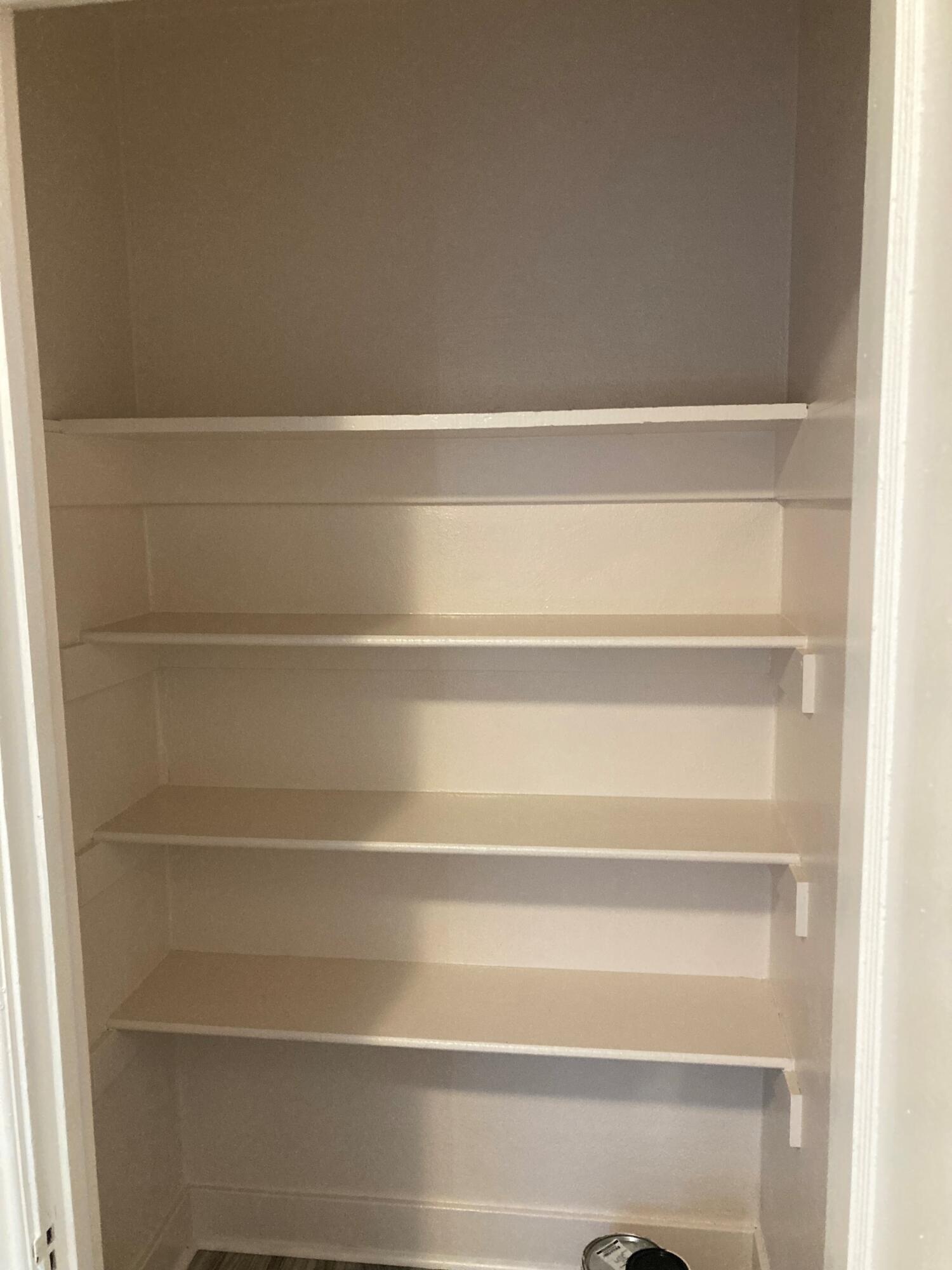 639 E San Joaquin Ave, Tulare, CA 93274