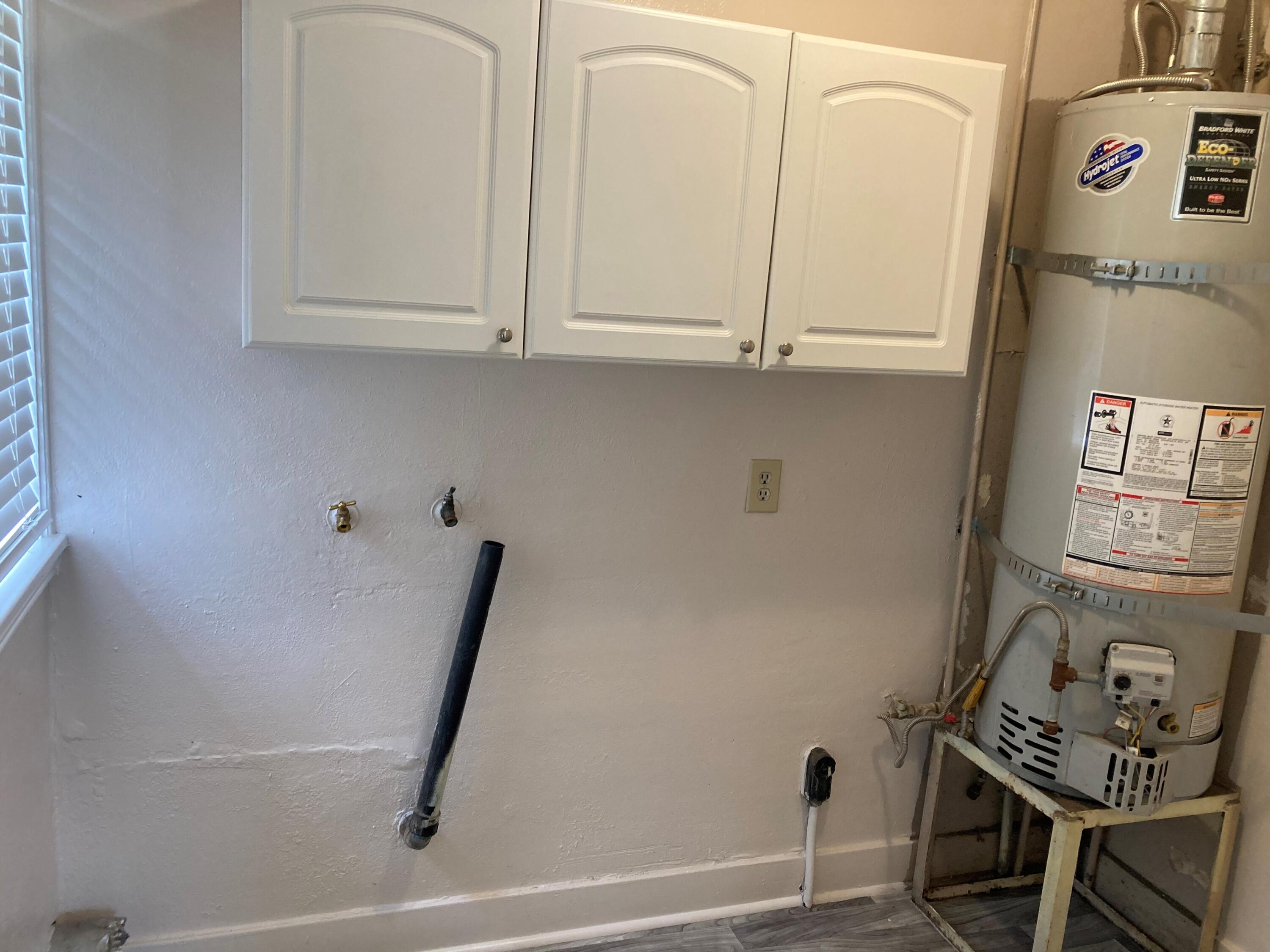 639 E San Joaquin Ave, Tulare, CA 93274