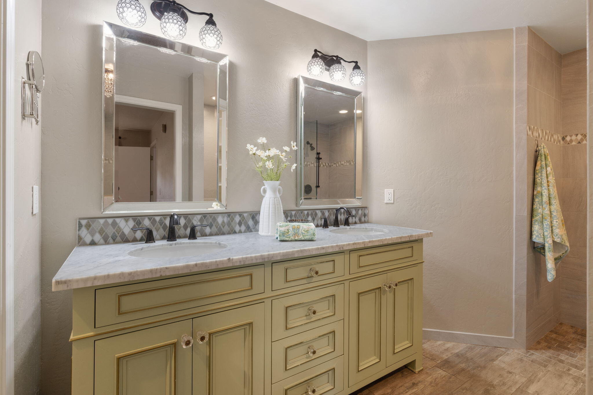 27448 Road 140 #K, Visalia, CA 93292