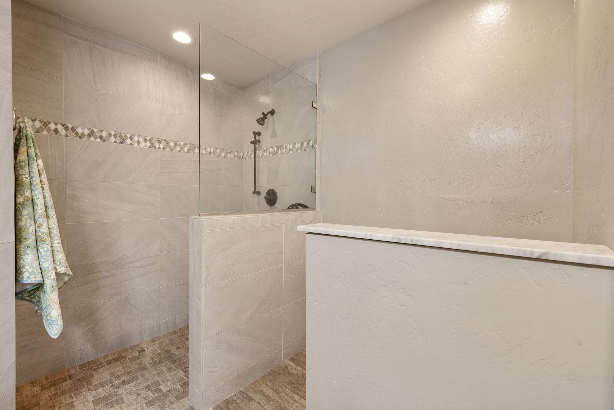 27448 Road 140 #K, Visalia, CA 93292