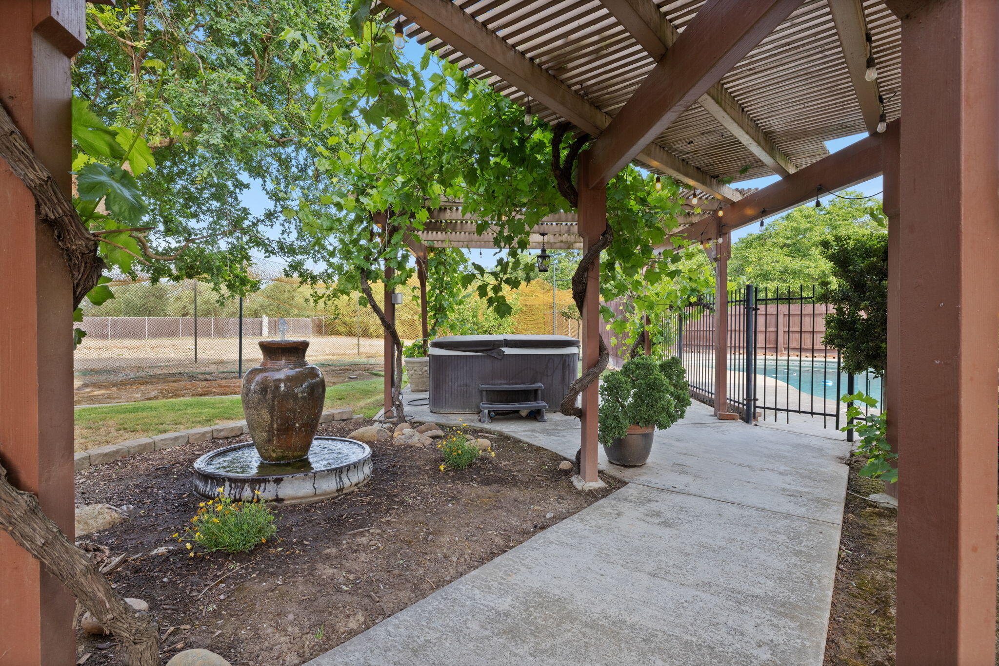 27448 Road 140 #K, Visalia, CA 93292