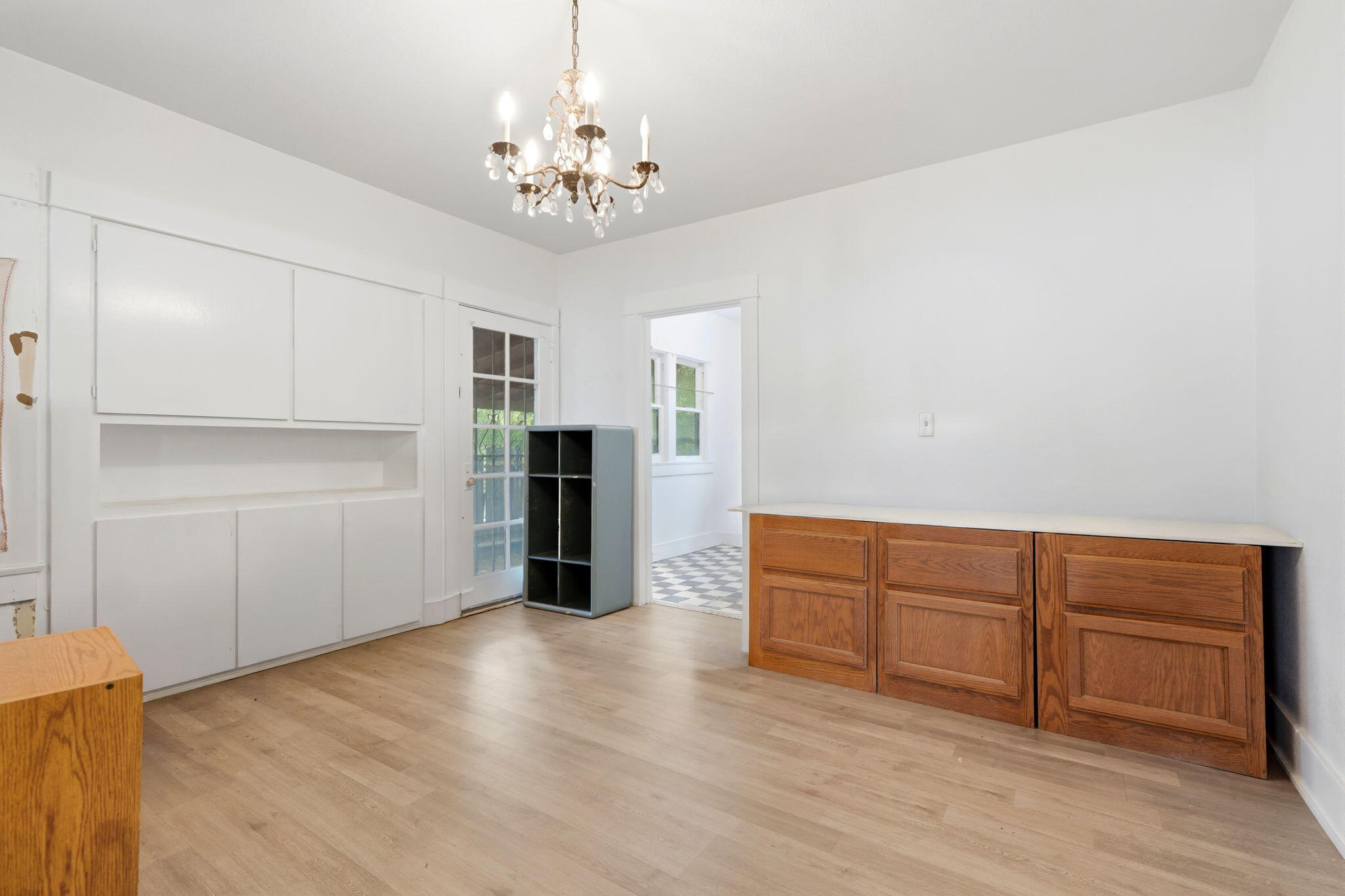 321 W Kanai Ave, Porterville, CA 93257