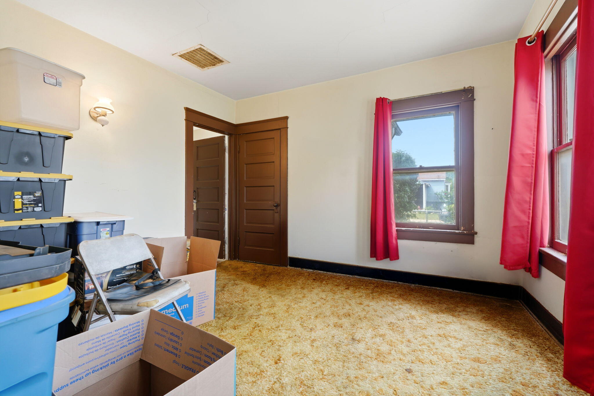 321 W Kanai Ave, Porterville, CA 93257