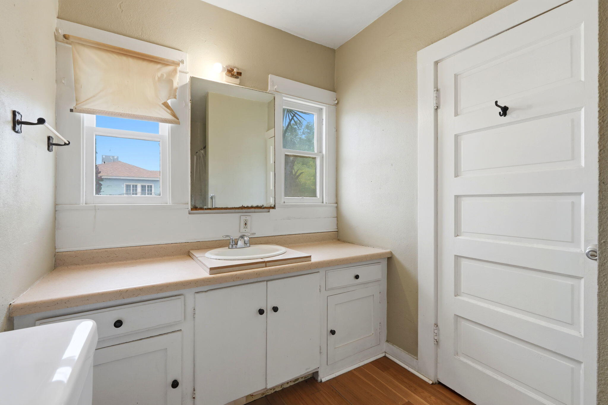 321 W Kanai Ave, Porterville, CA 93257