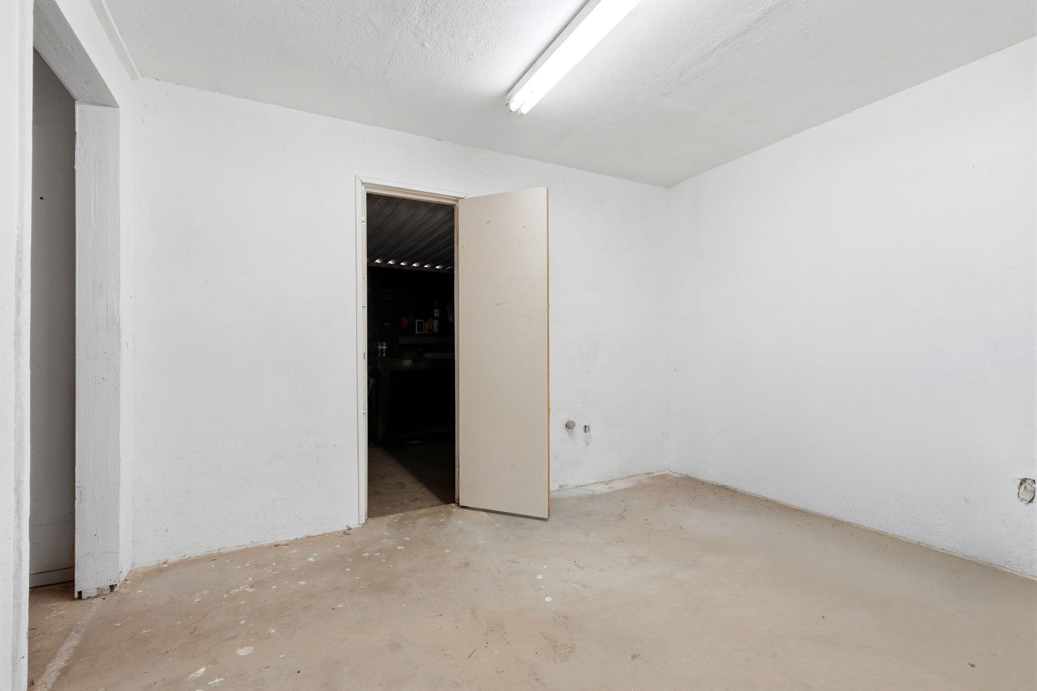 321 W Kanai Ave, Porterville, CA 93257