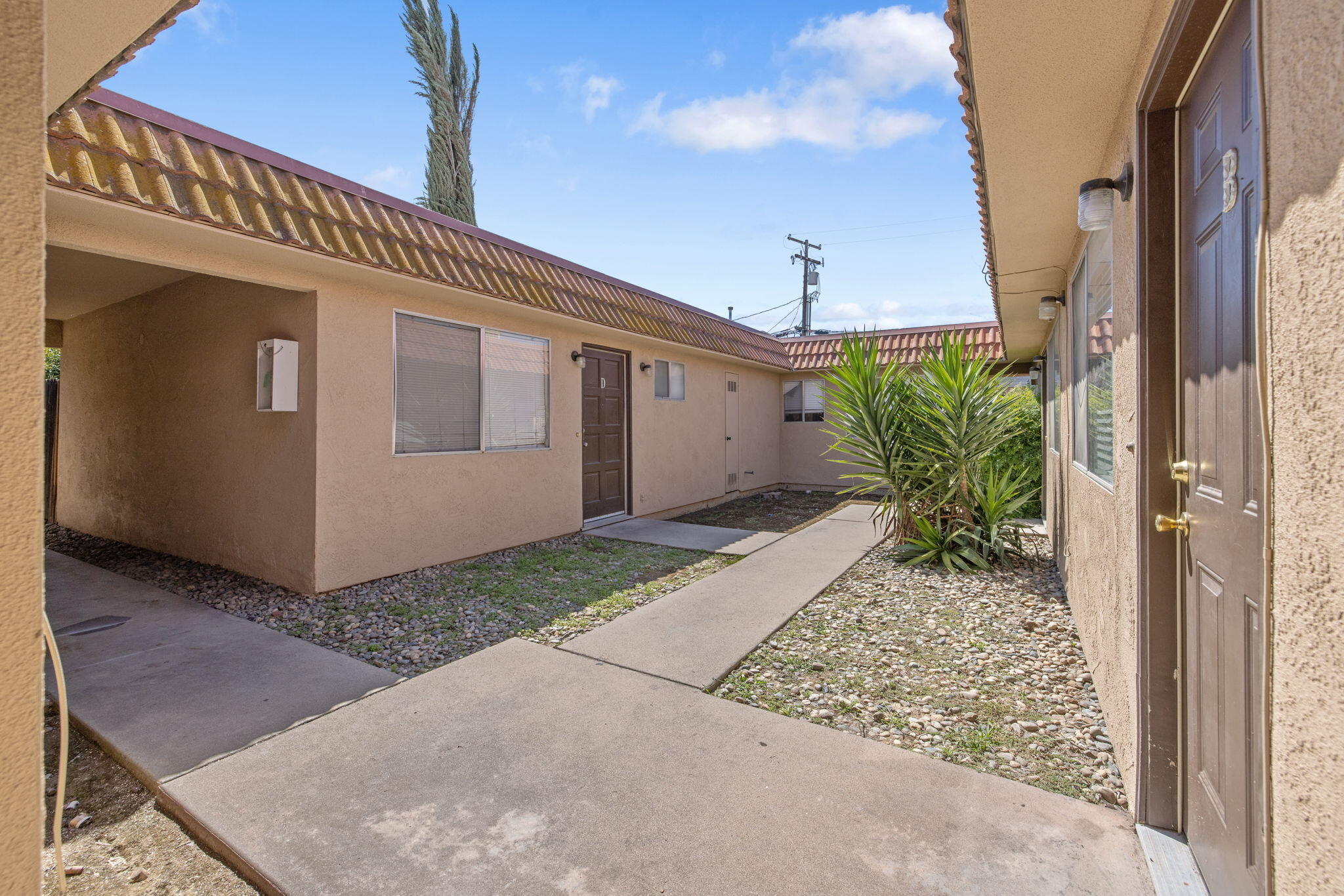 517 N Church St, Visalia, CA 93291