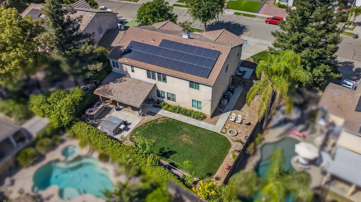 5821 W Sunnyview Ave, Visalia, CA 93291